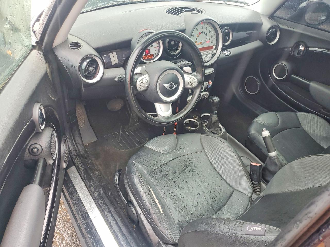2007 Mini Cooper Green vin: WMWMF33597TT57367