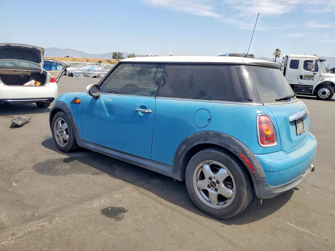 2009 Mini Cooper Синий vin: WMWMF33599TW76271