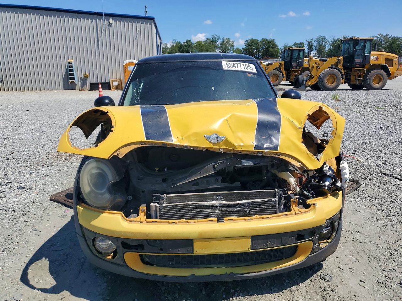 2009 Mini Cooper Yellow vin: WMWMF335X9TU71557