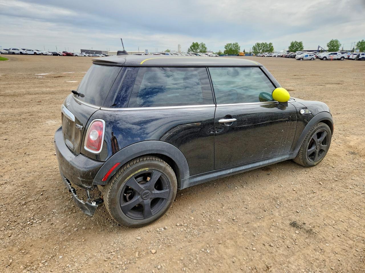 2010 Mini Cooper Черный vin: WMWMF3C51ATU78014