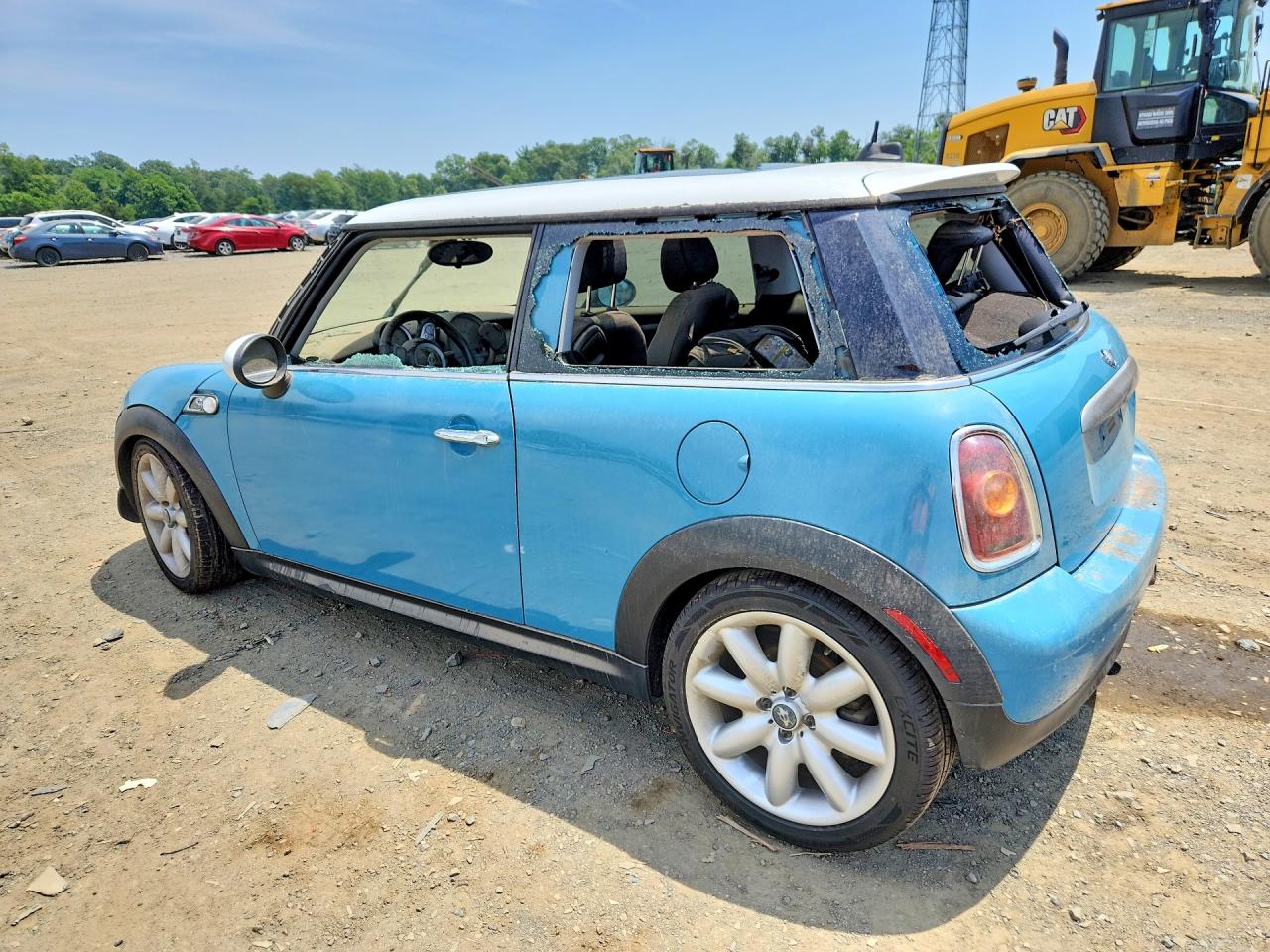 2010 Mini Cooper Blue vin: WMWMF3C51ATZ22704