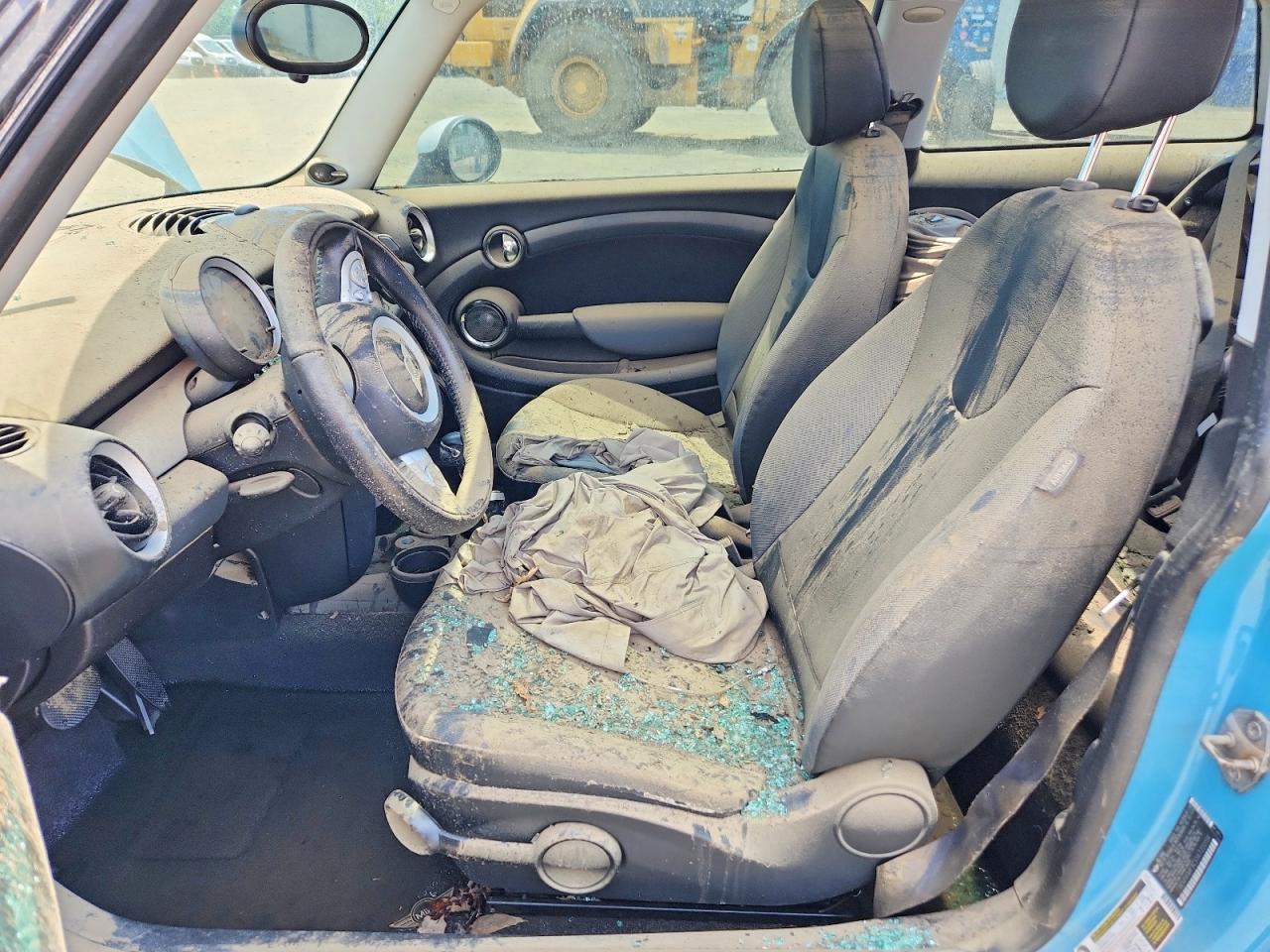 2010 Mini Cooper Blue vin: WMWMF3C51ATZ22704