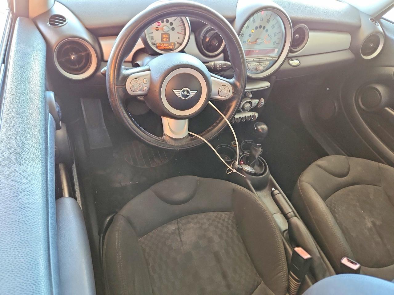 2010 Mini Cooper Black vin: WMWMF3C51ATZ61308