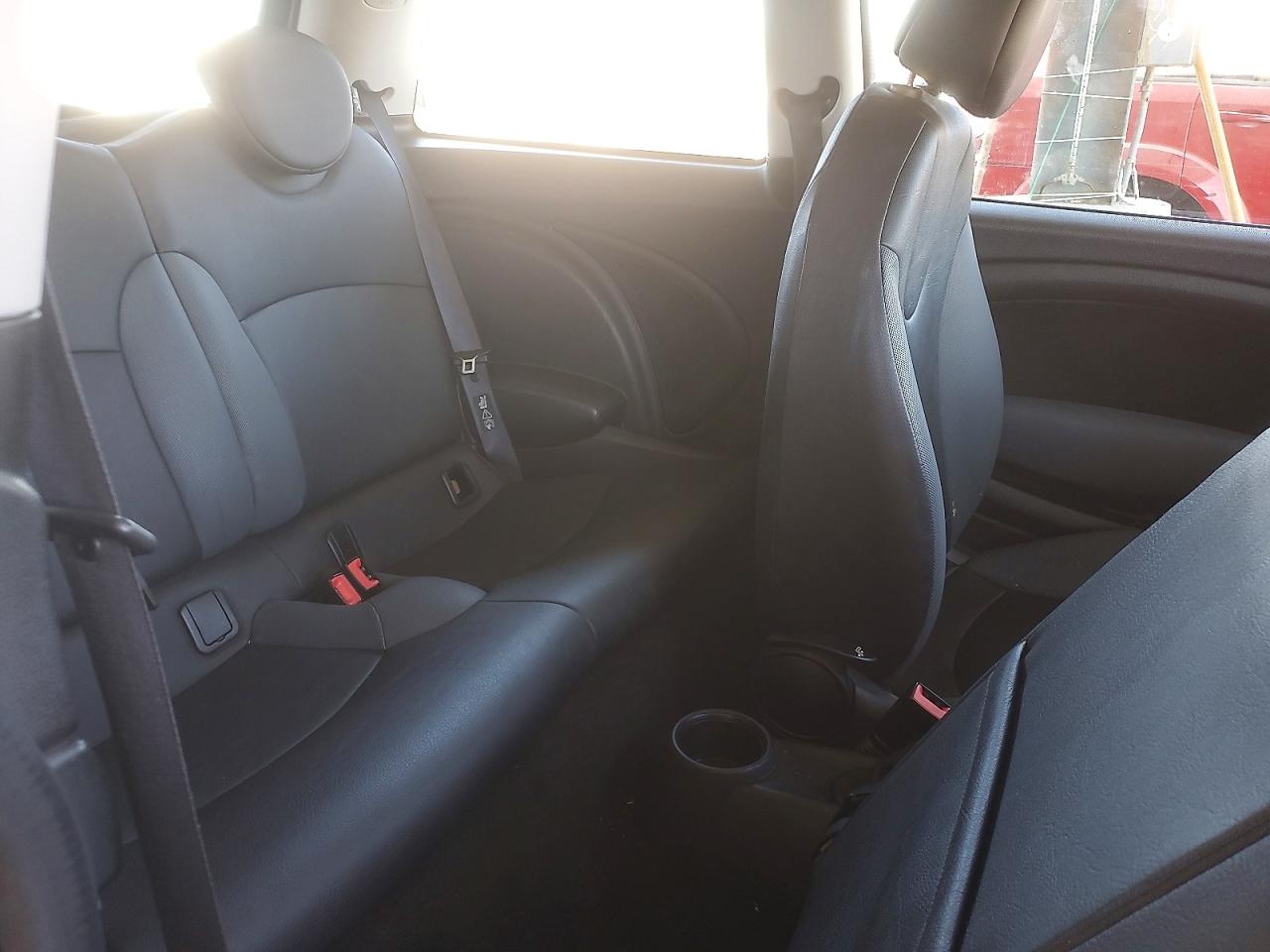 2010 Mini Cooper Blue vin: WMWMF3C51ATZ66394