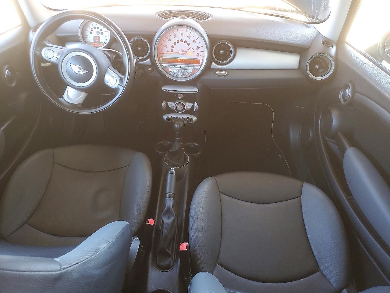 2010 Mini Cooper Blue vin: WMWMF3C51ATZ66394