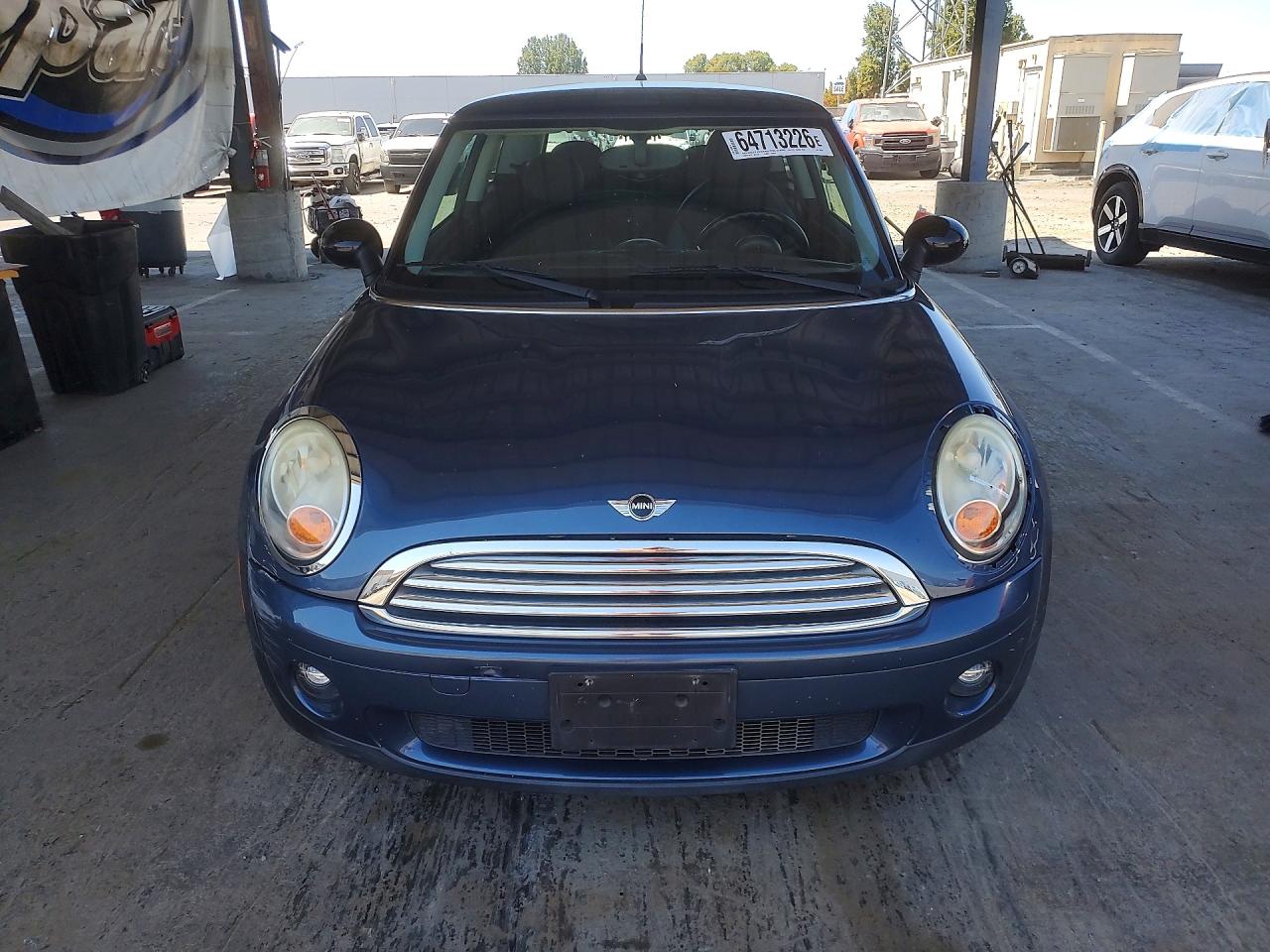 2010 Mini Cooper Blue vin: WMWMF3C51ATZ66394