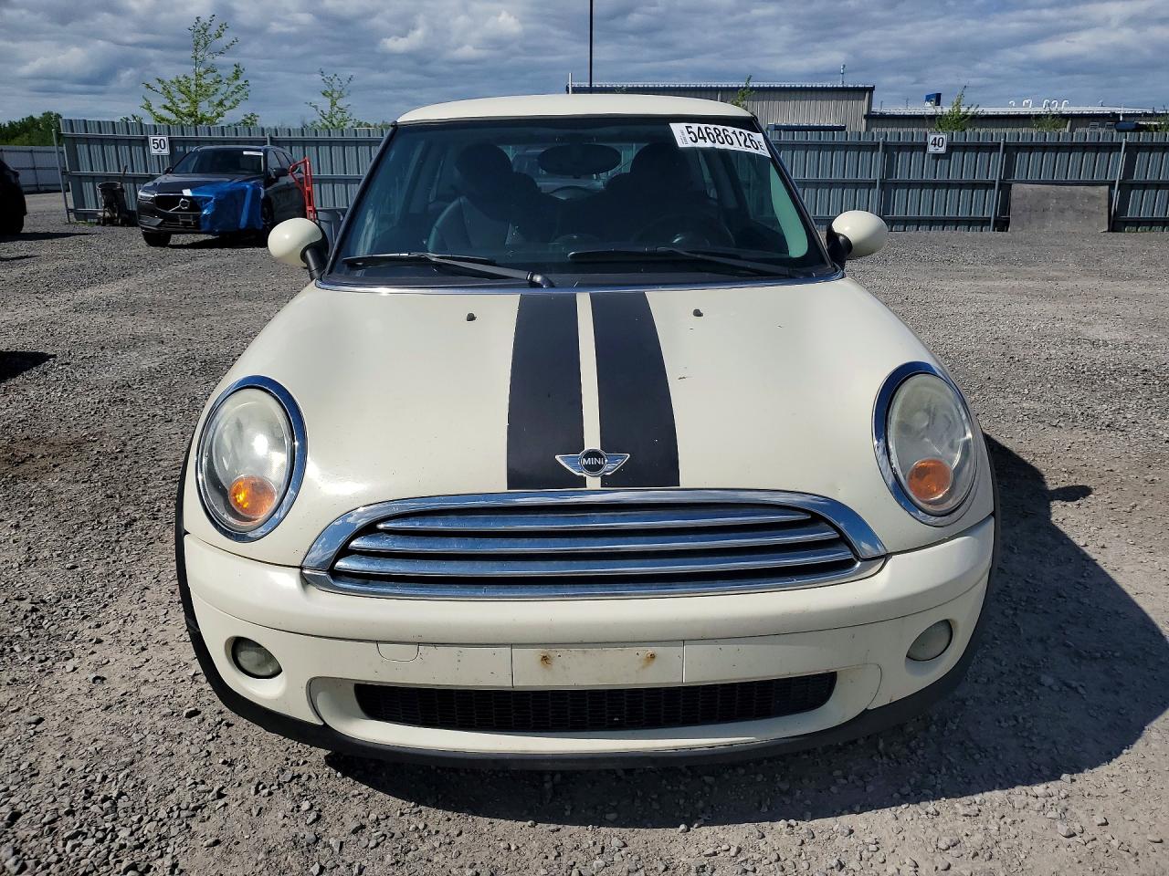 2010 Mini Cooper Кремовый vin: WMWMF3C52ATU76269