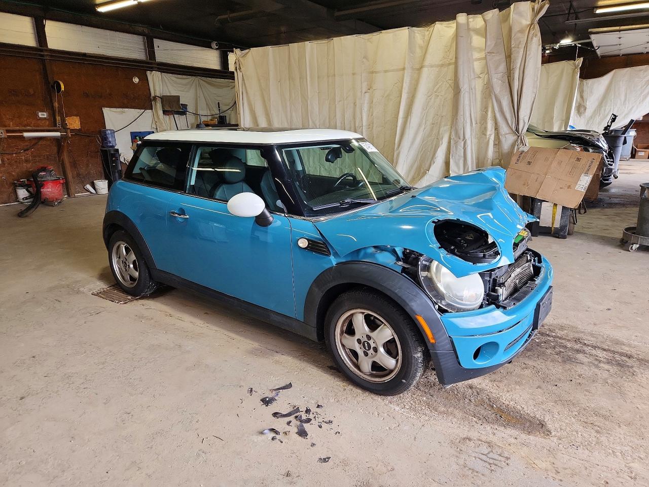 2010 Mini Cooper Blue vin: WMWMF3C52ATZ23070