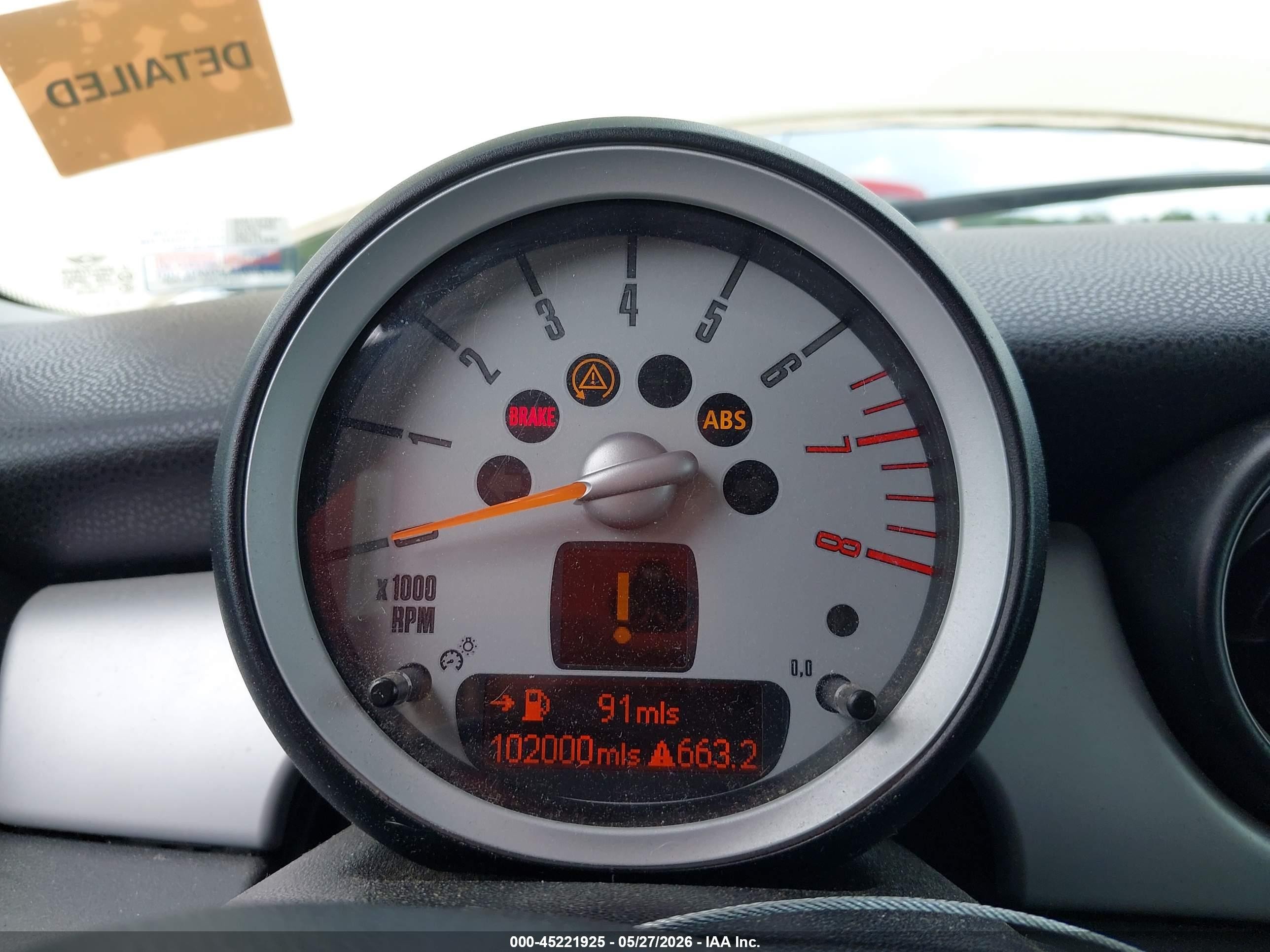 2010 Mini Cooper   White vin: WMWMF3C52ATZ27037