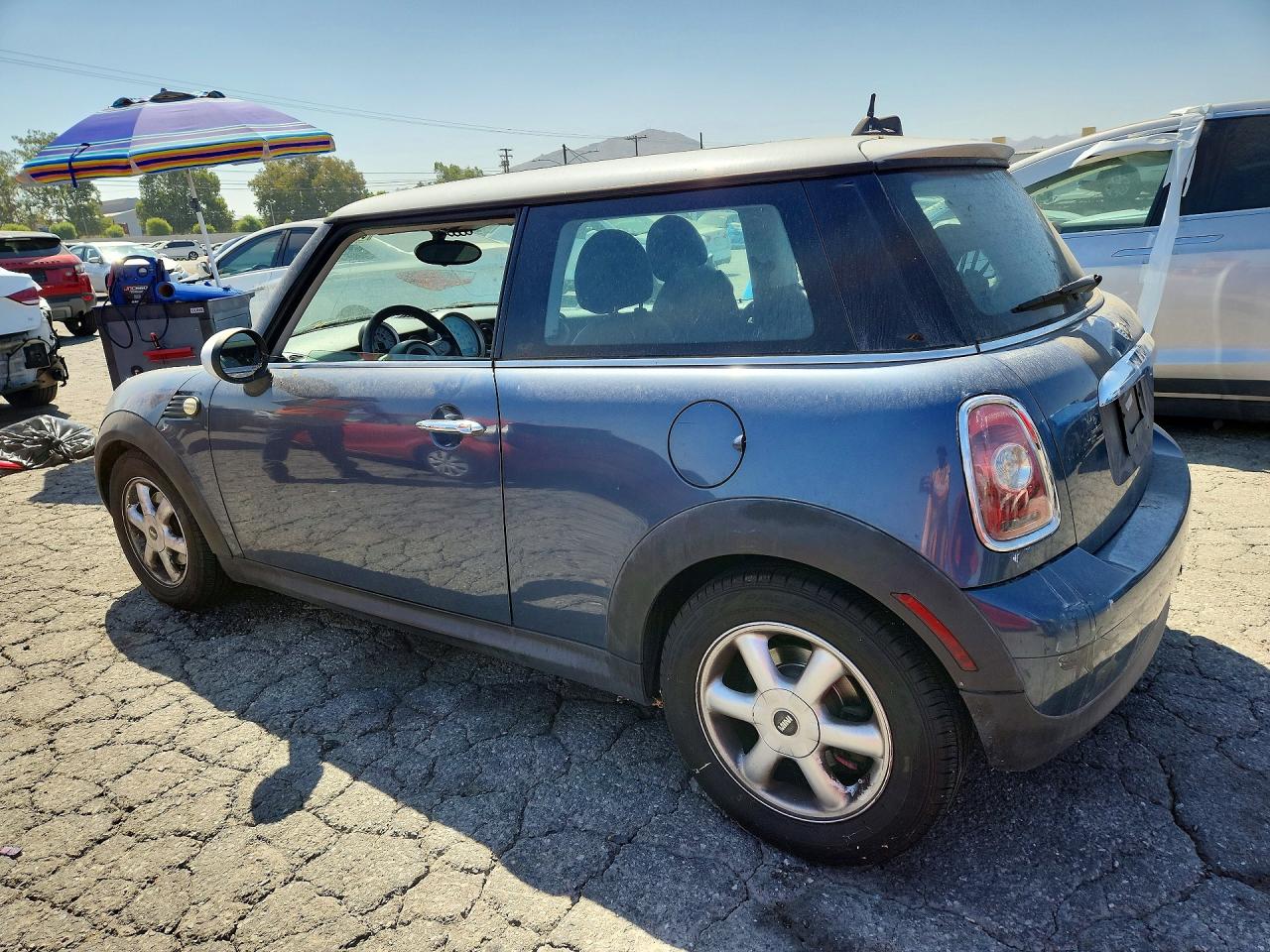2010 Mini Cooper Blue vin: WMWMF3C52ATZ61544
