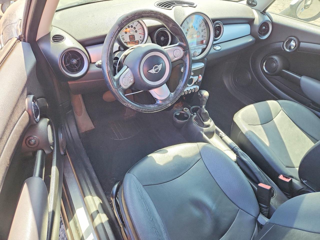 2010 Mini Cooper Blue vin: WMWMF3C52ATZ61544