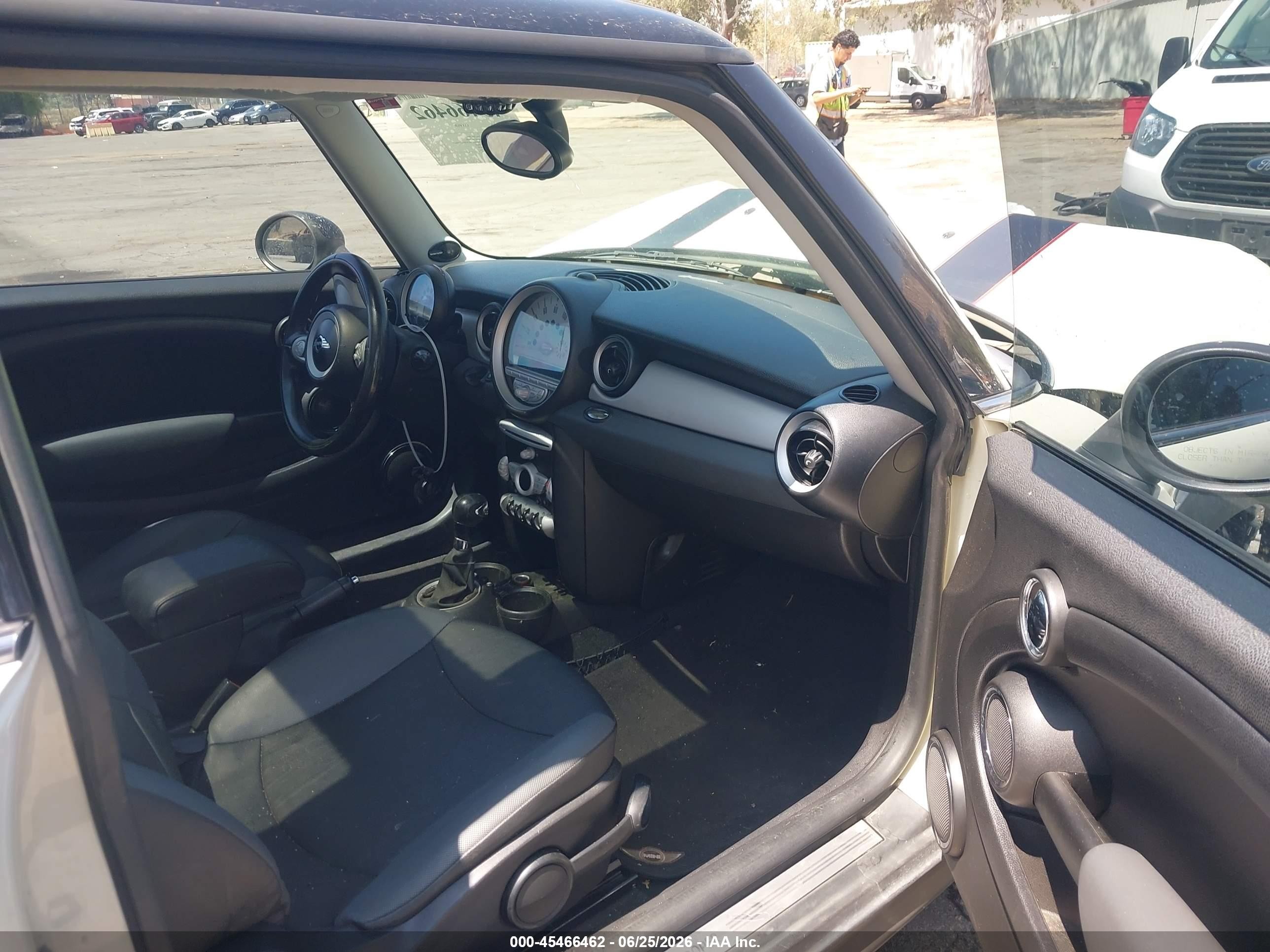 2010 Mini Cooper   Gray vin: WMWMF3C54ATZ63182