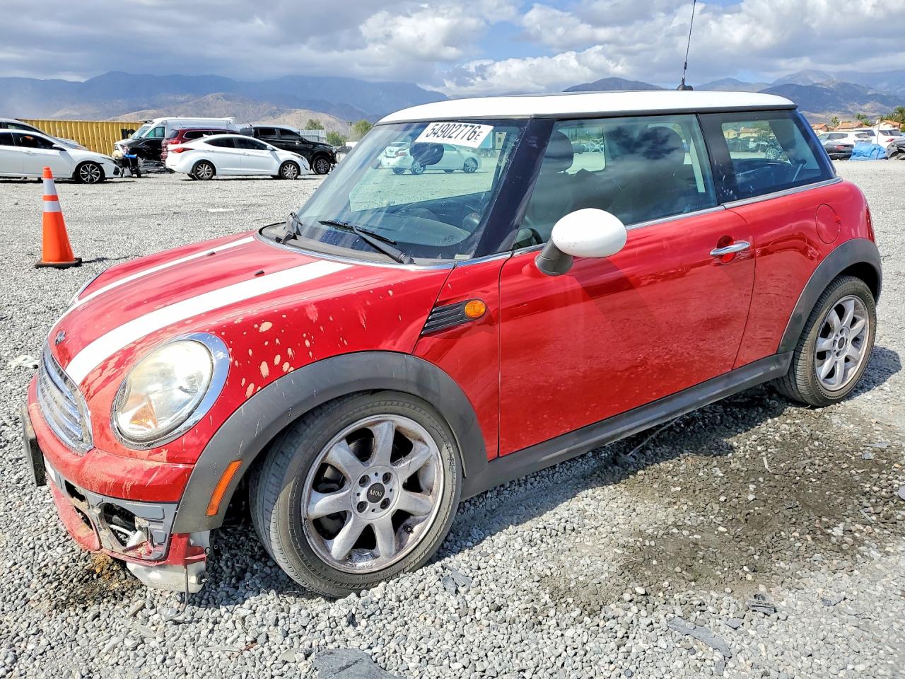 2010 Mini Cooper Red vin: WMWMF3C54ATZ65949