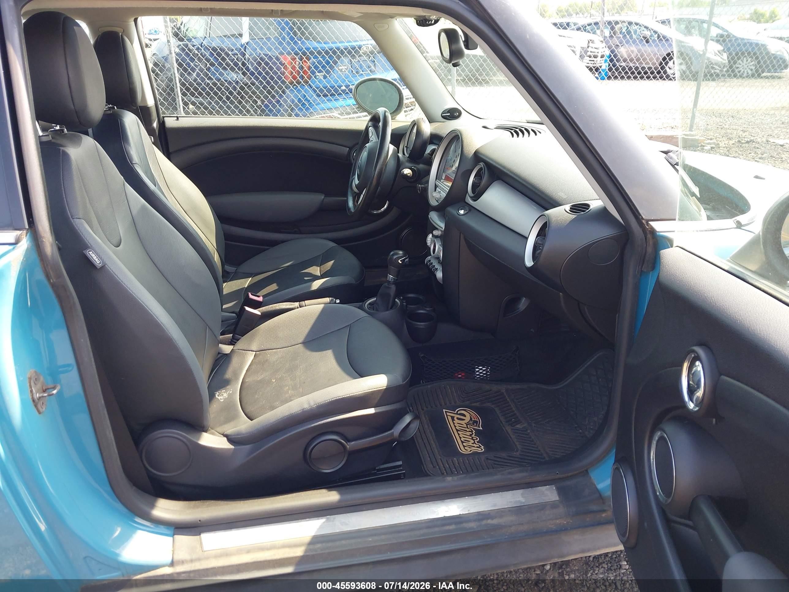 2010 Mini Cooper   Blue vin: WMWMF3C57ATZ61619