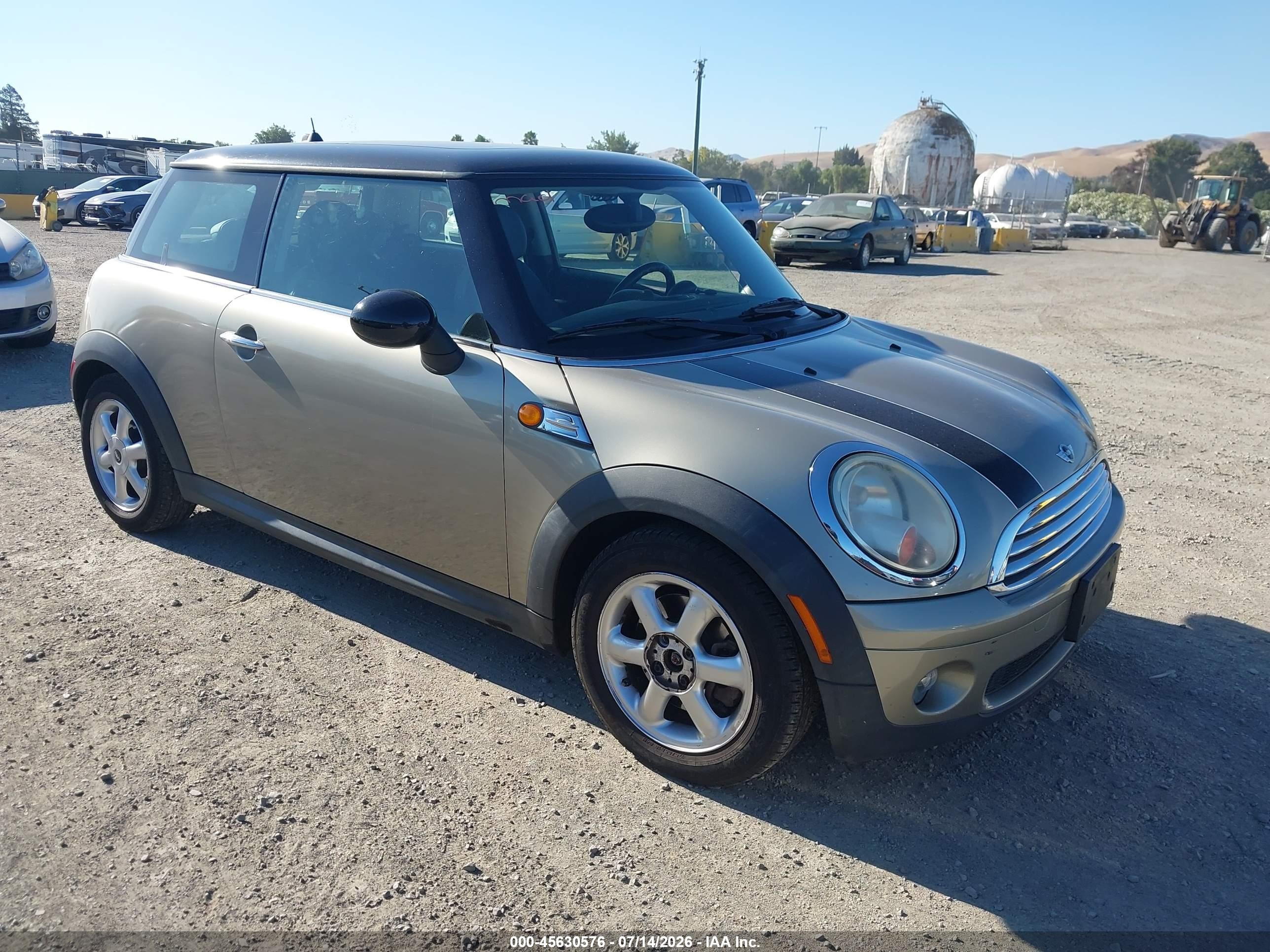 2010 Mini Cooper   Gray vin: WMWMF3C58ATZ26796