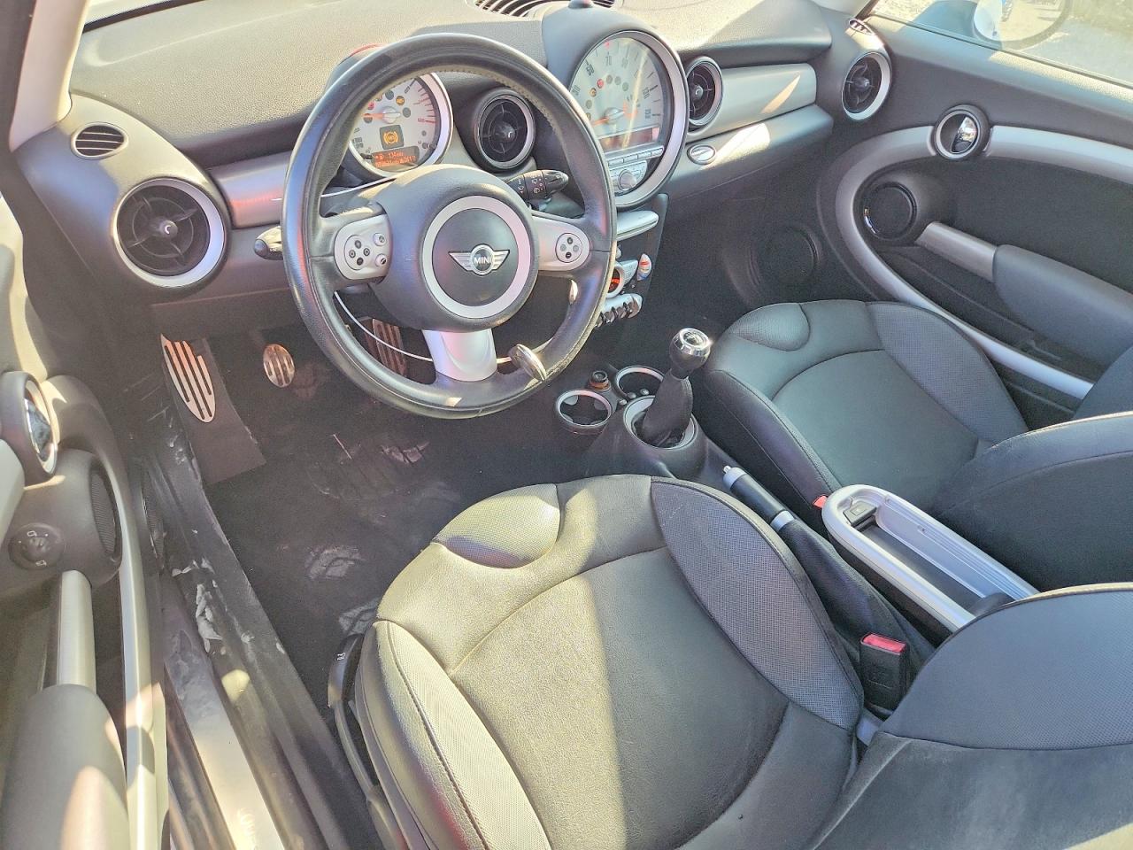 2008 Mini Cooper S Синий vin: WMWMF73518TT87567
