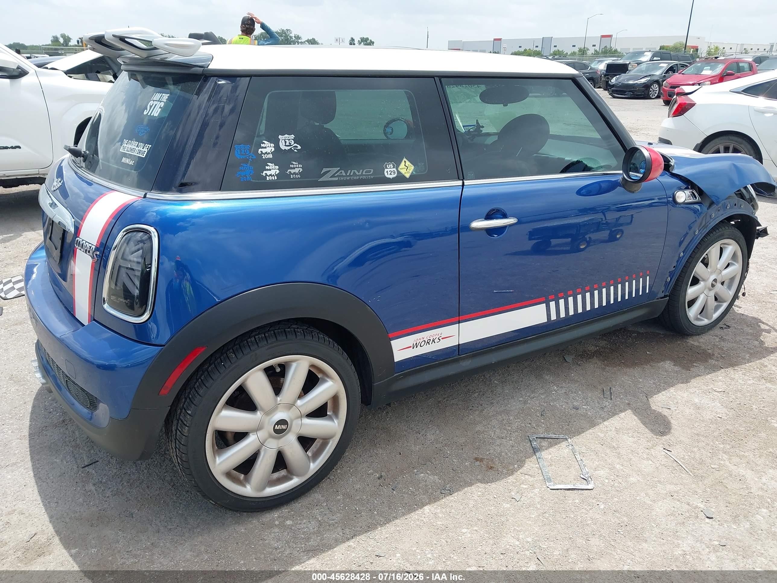 2008 Mini Cooper S   Blue vin: WMWMF73518TT90663
