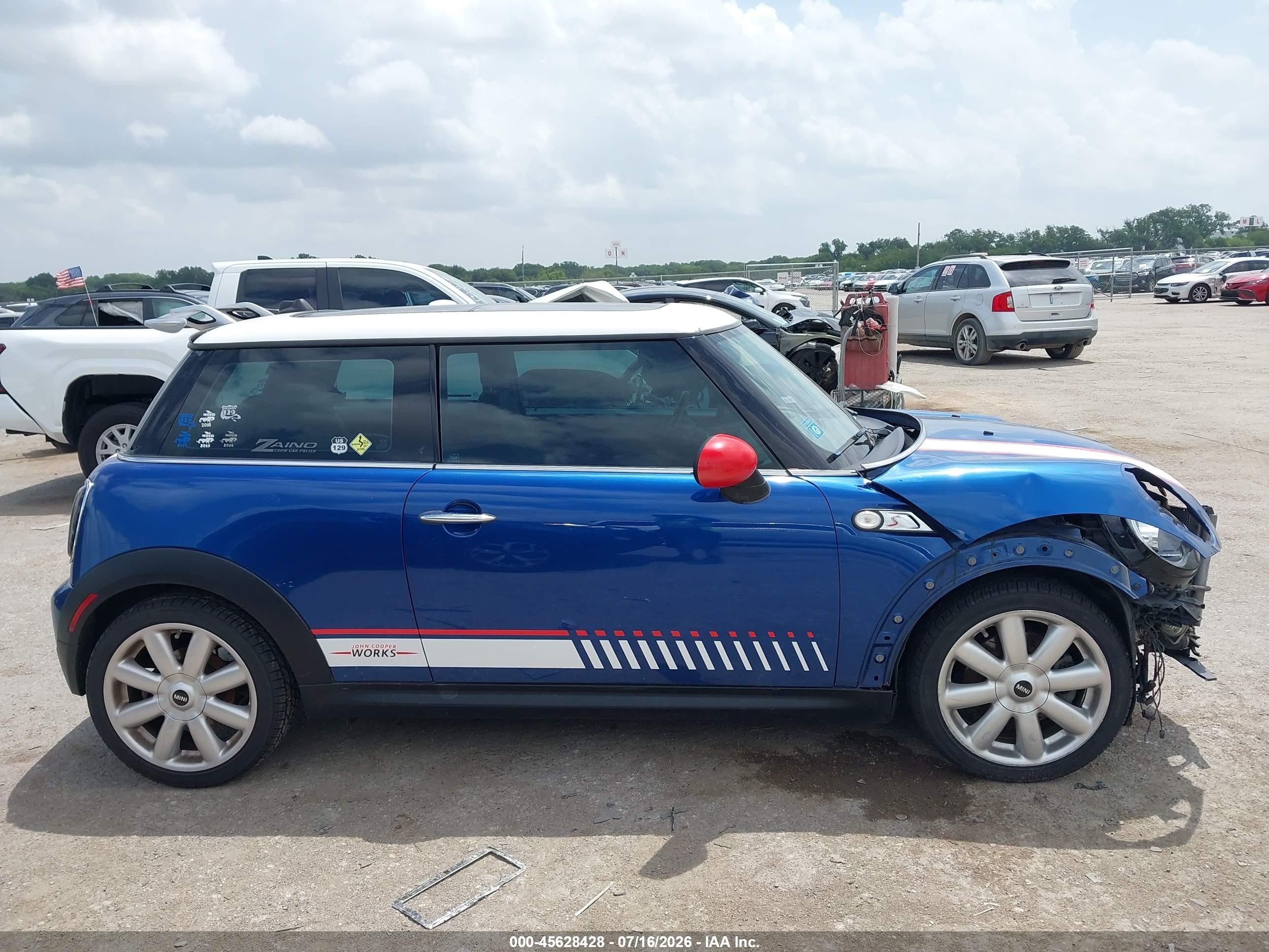 2008 Mini Cooper S   Blue vin: WMWMF73518TT90663