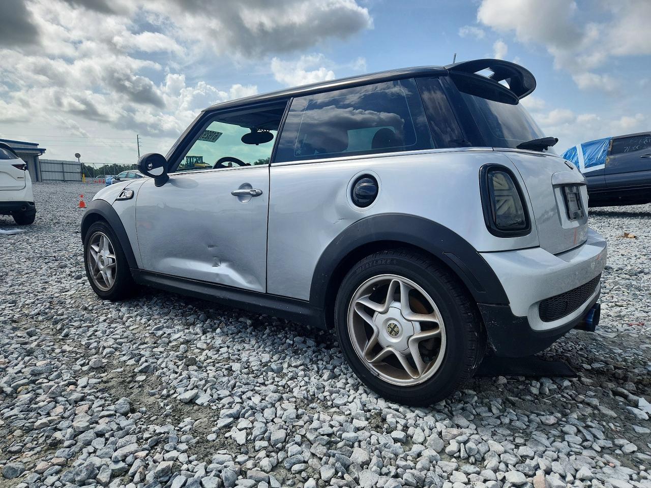2007 Mini Cooper S Gray vin: WMWMF73527TL85003