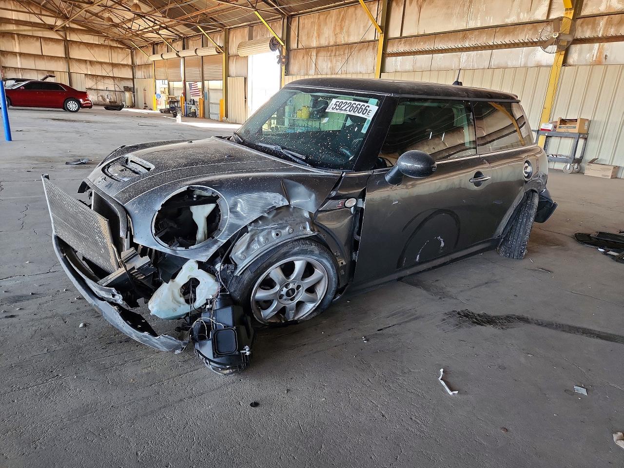 2008 Mini Cooper S Gray vin: WMWMF73528TT89358