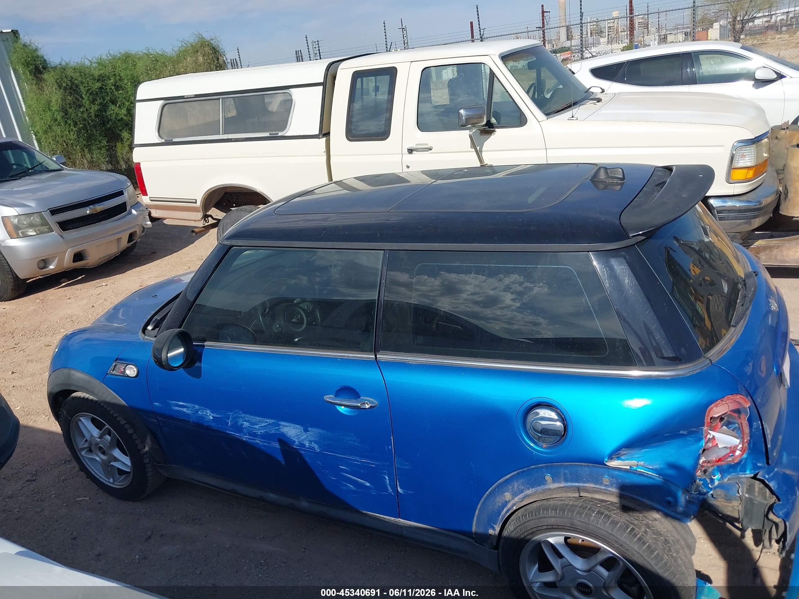 2008 Mini Cooper S   Blue vin: WMWMF73528TV33944