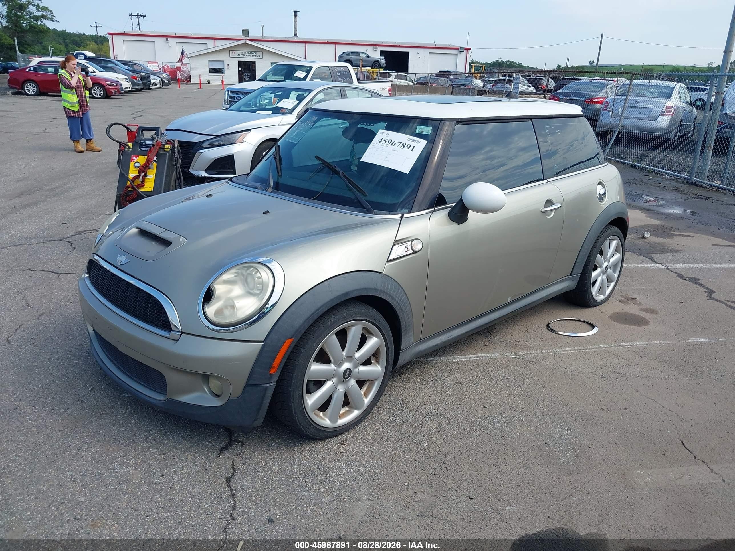 2007 Mini Cooper S   Green vin: WMWMF73537TL90517