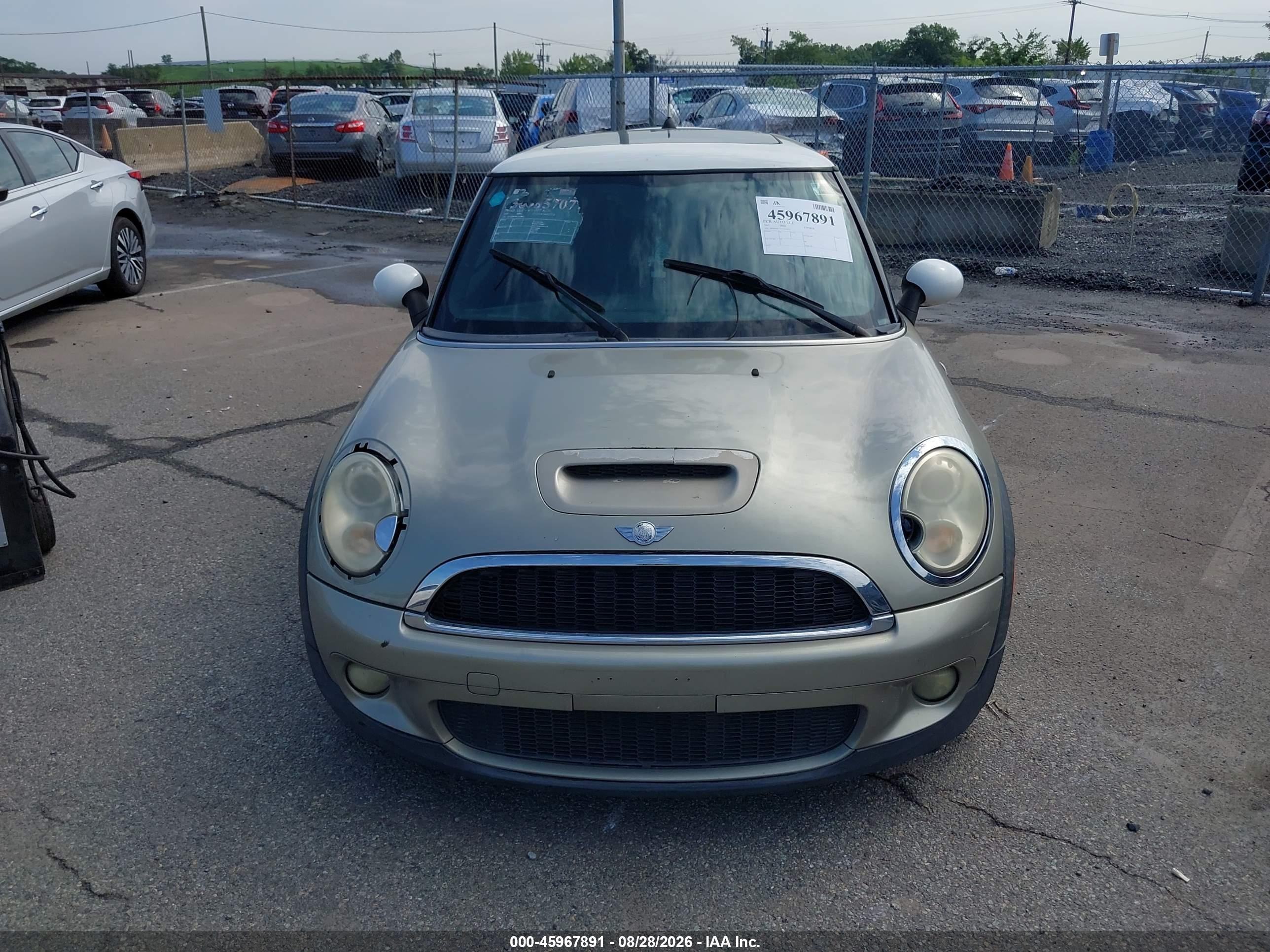 2007 Mini Cooper S   Green vin: WMWMF73537TL90517
