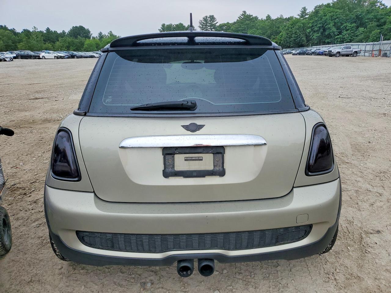 2008 Mini Cooper S Beige vin: WMWMF73538TT90048