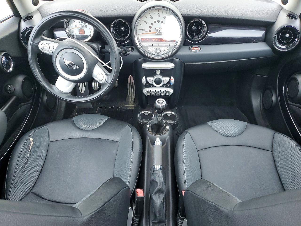 2008 Mini Cooper S Beige vin: WMWMF73538TT90048
