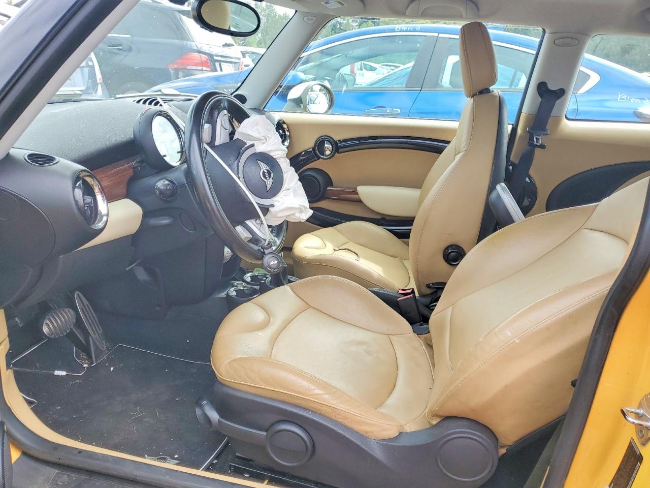 2008 Mini Cooper S Yellow vin: WMWMF73538TV36299