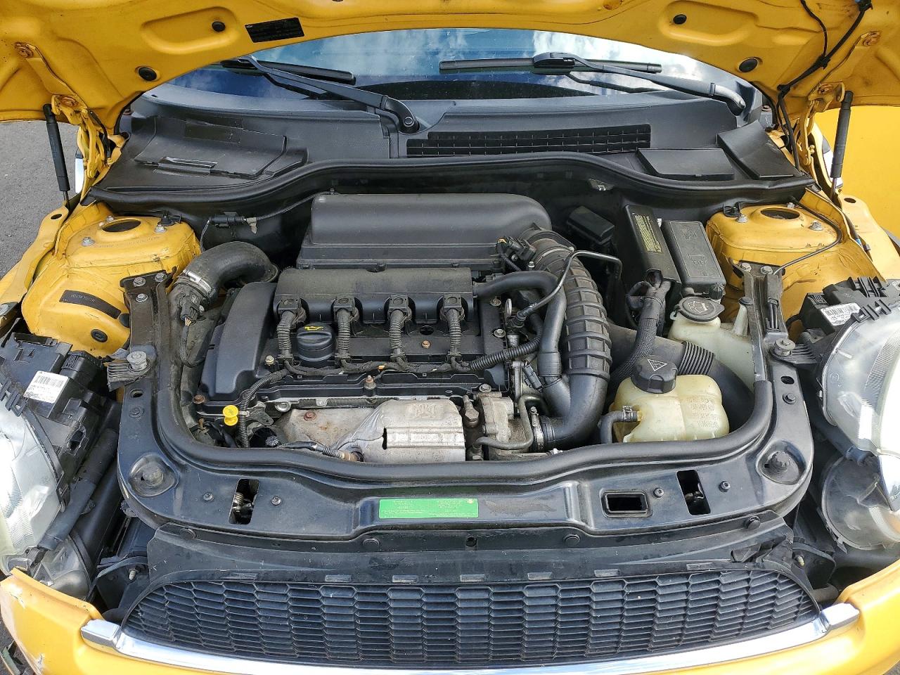 2008 Mini Cooper S Yellow vin: WMWMF73538TV36299