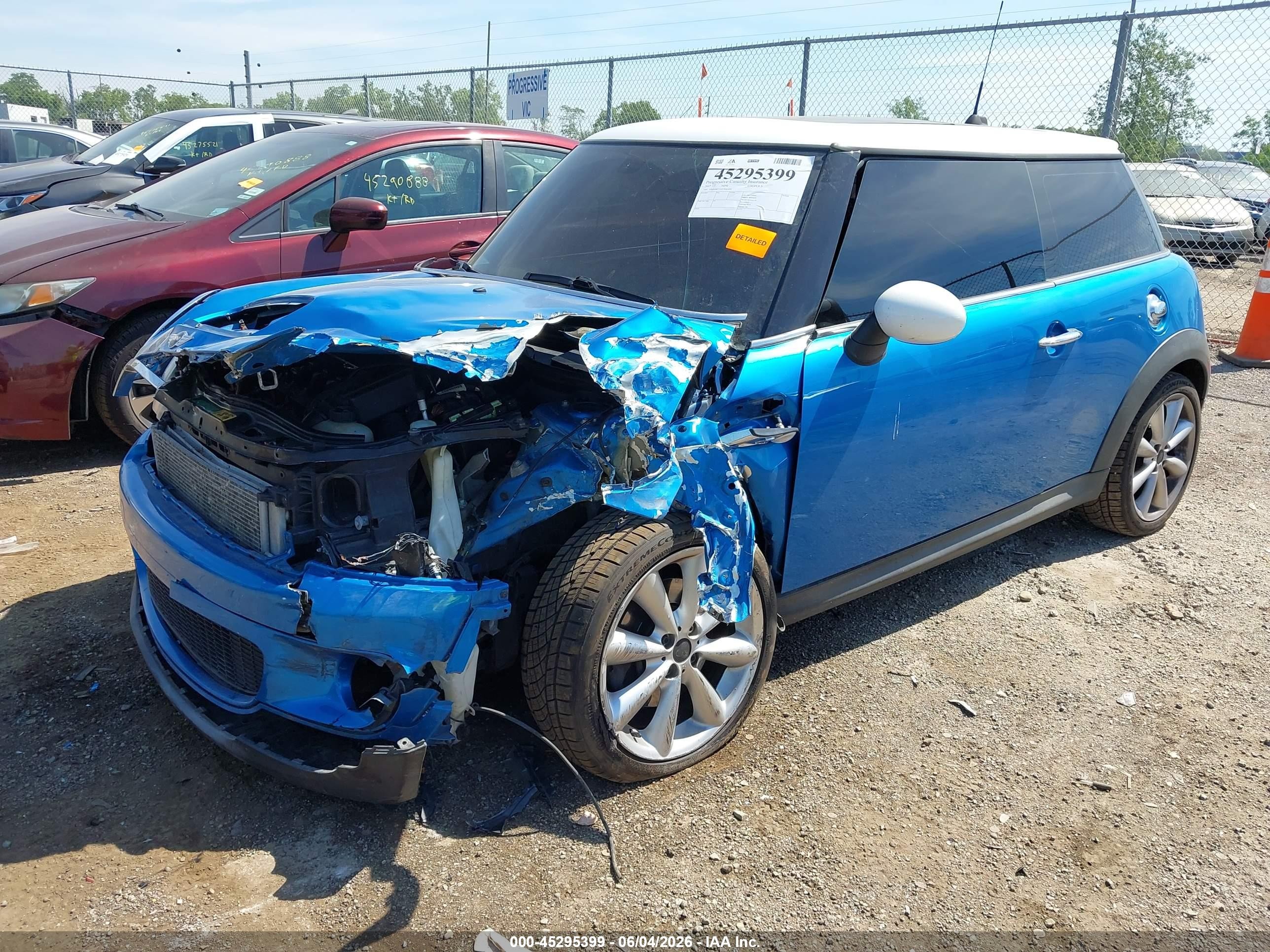 2007 Mini Cooper S   Blue vin: WMWMF73547TL83091