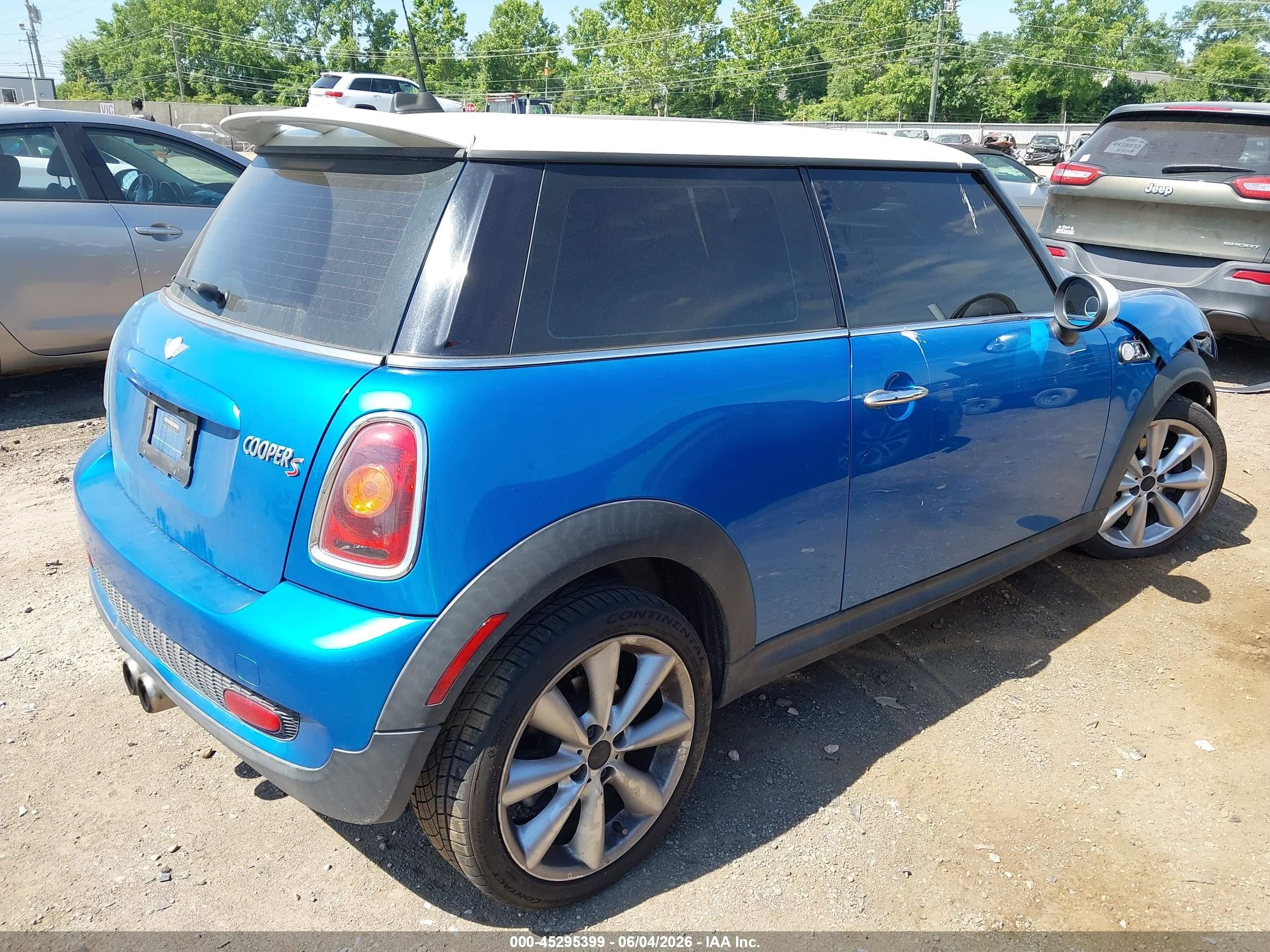 2007 Mini Cooper S   Blue vin: WMWMF73547TL83091