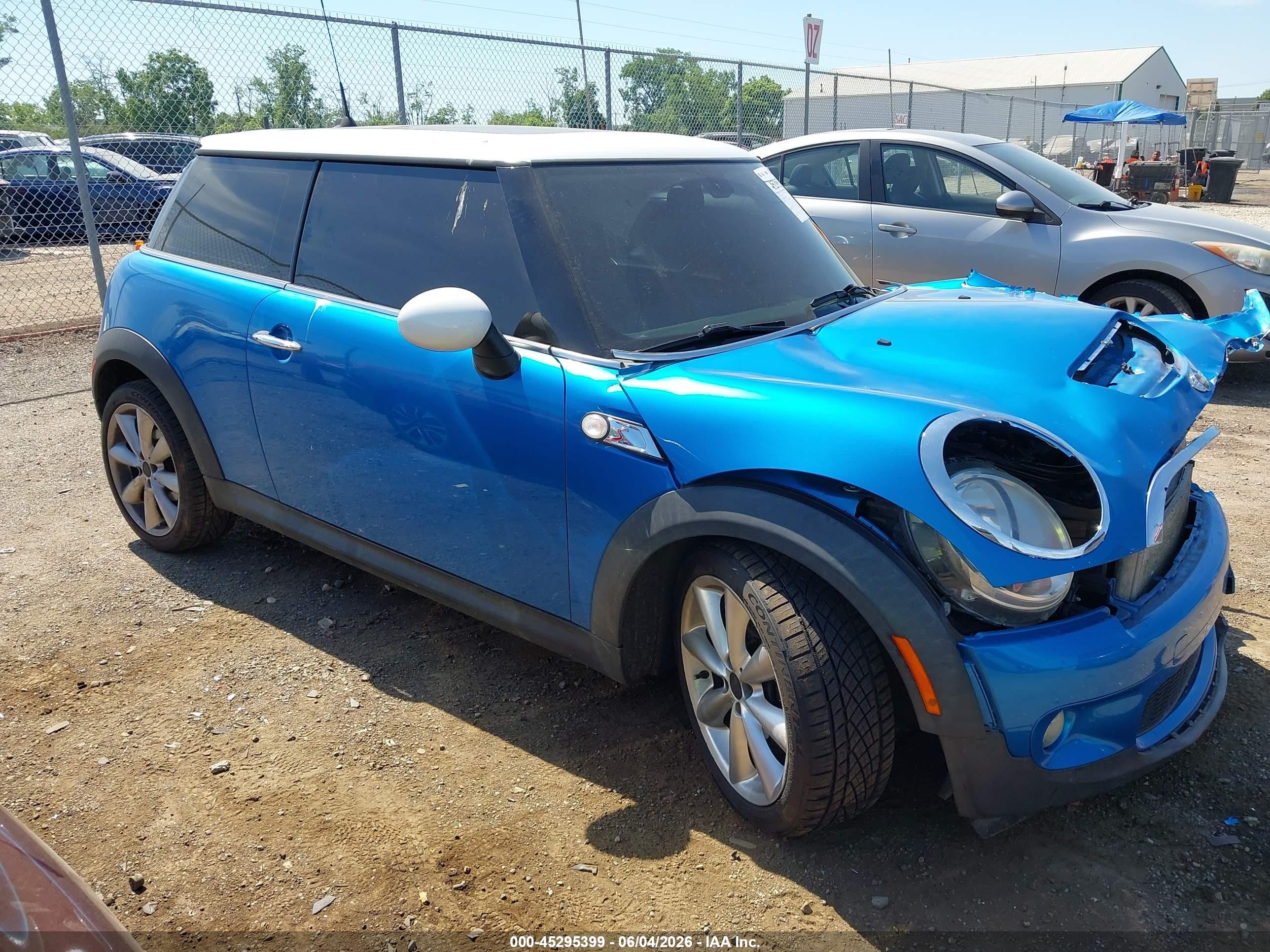 2007 Mini Cooper S   Blue vin: WMWMF73547TL83091