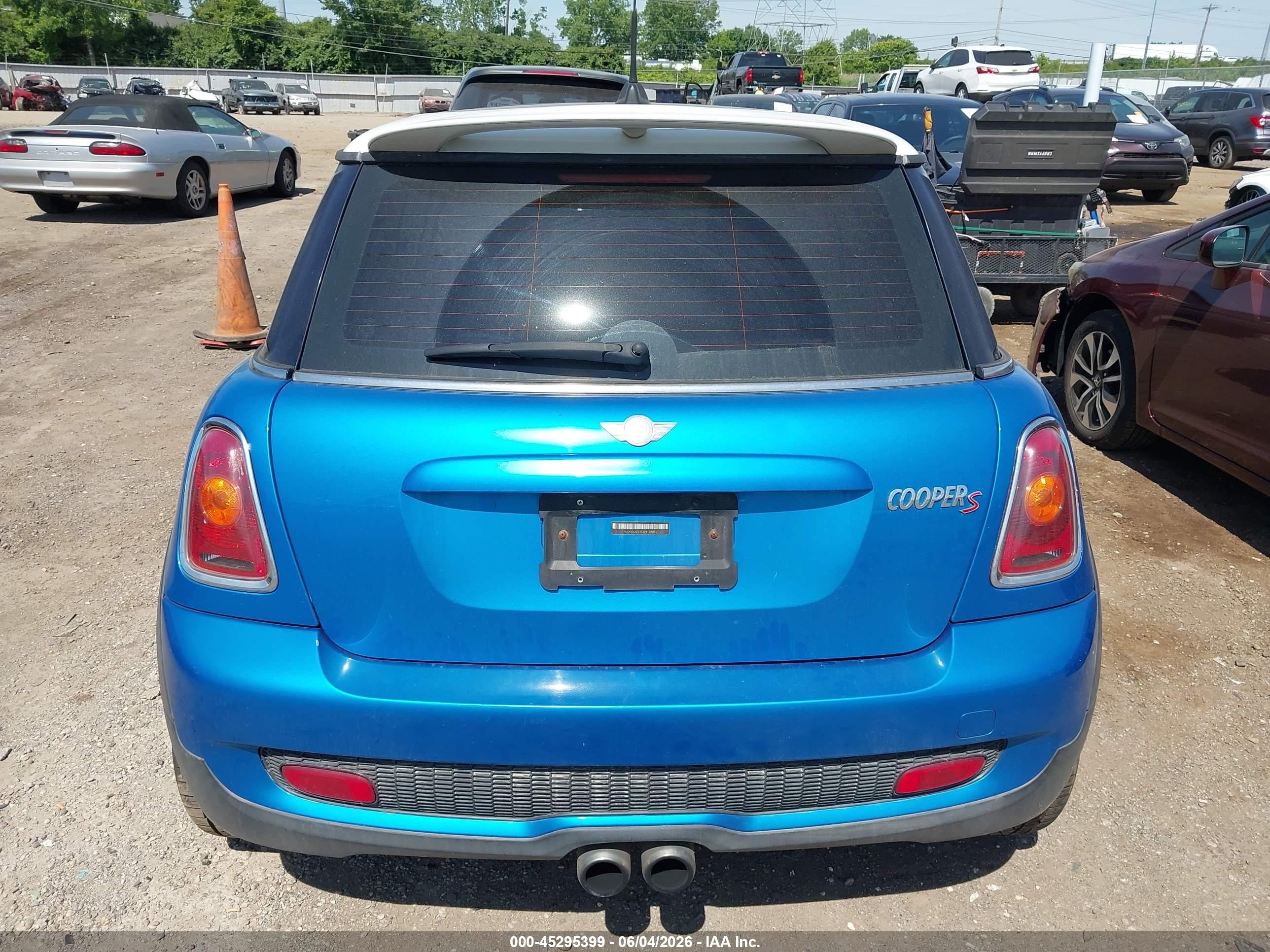 2007 Mini Cooper S   Blue vin: WMWMF73547TL83091