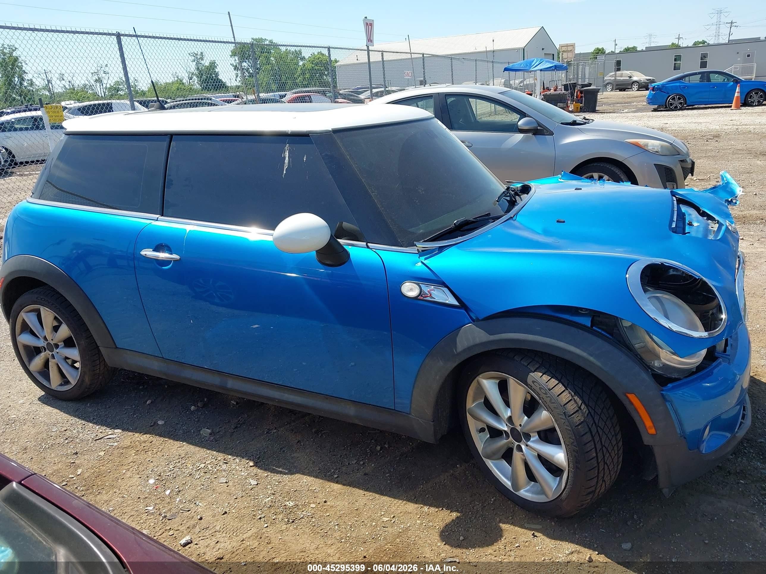 2007 Mini Cooper S   Blue vin: WMWMF73547TL83091