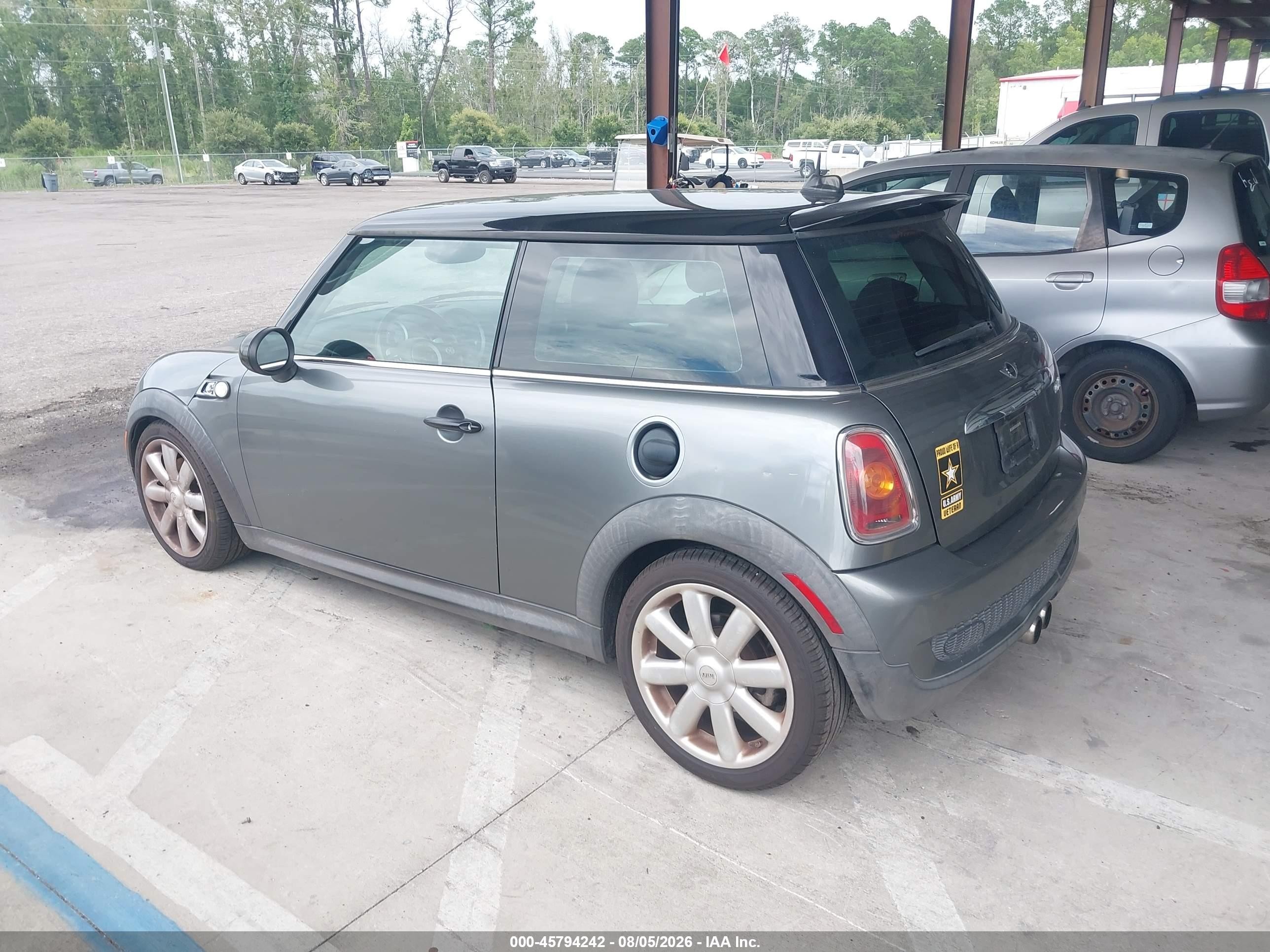 2007 Mini Cooper S   Gray vin: WMWMF73547TV31479