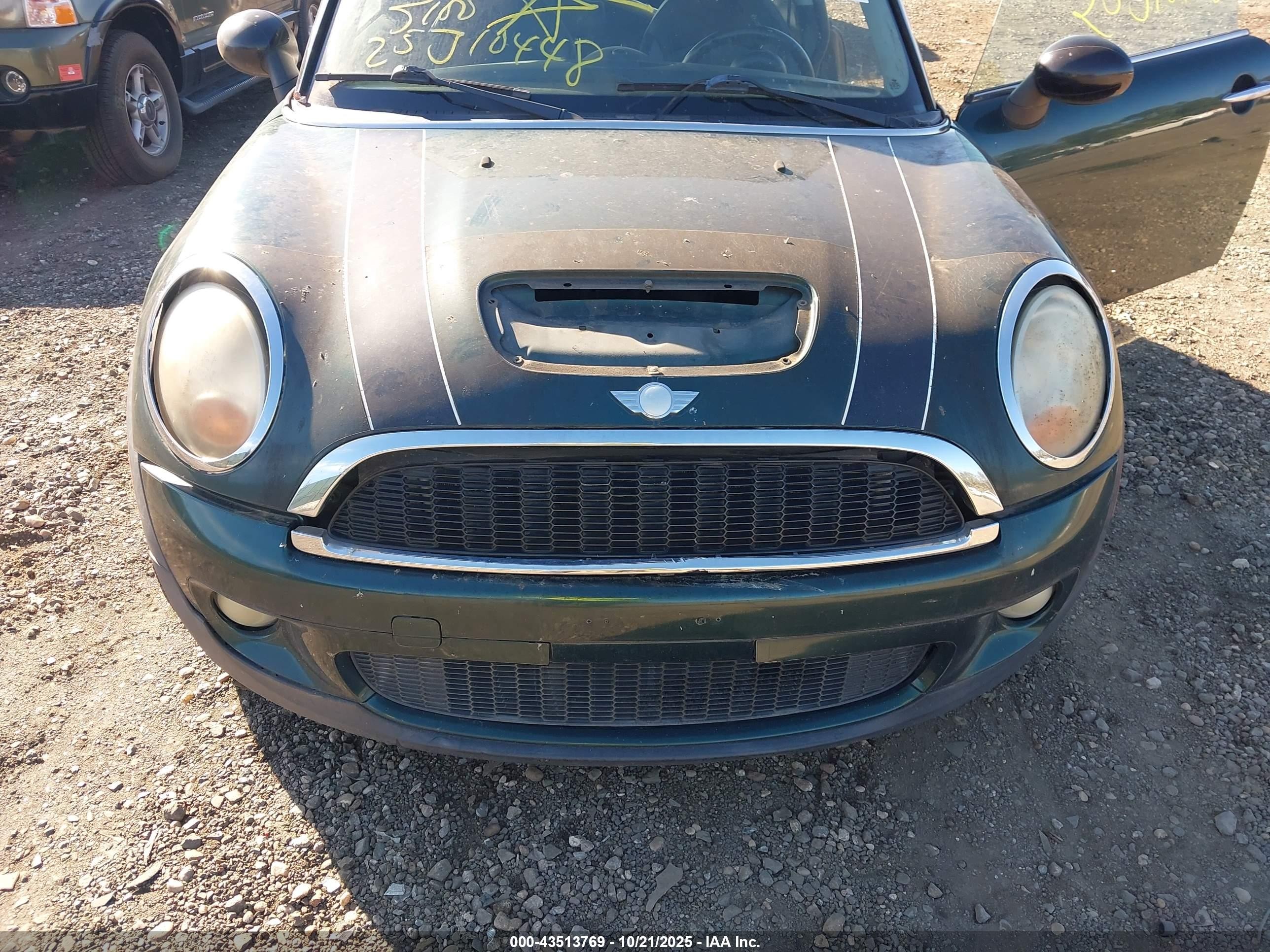 2008 Mini Cooper S   Green vin: WMWMF73548TT86896