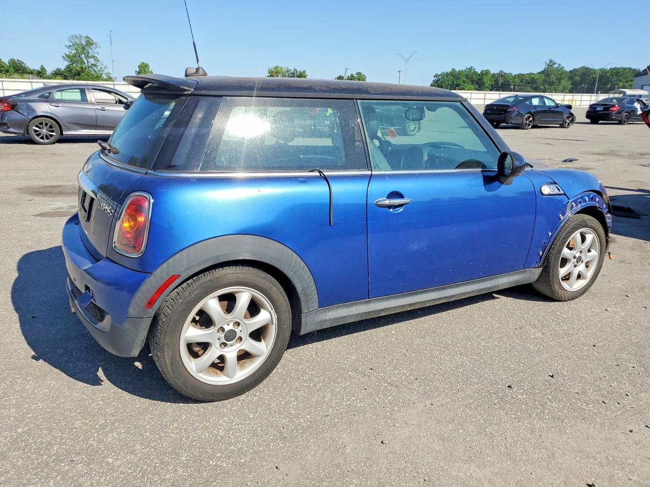 2008 Mini Cooper S Blue vin: WMWMF73548TT88597