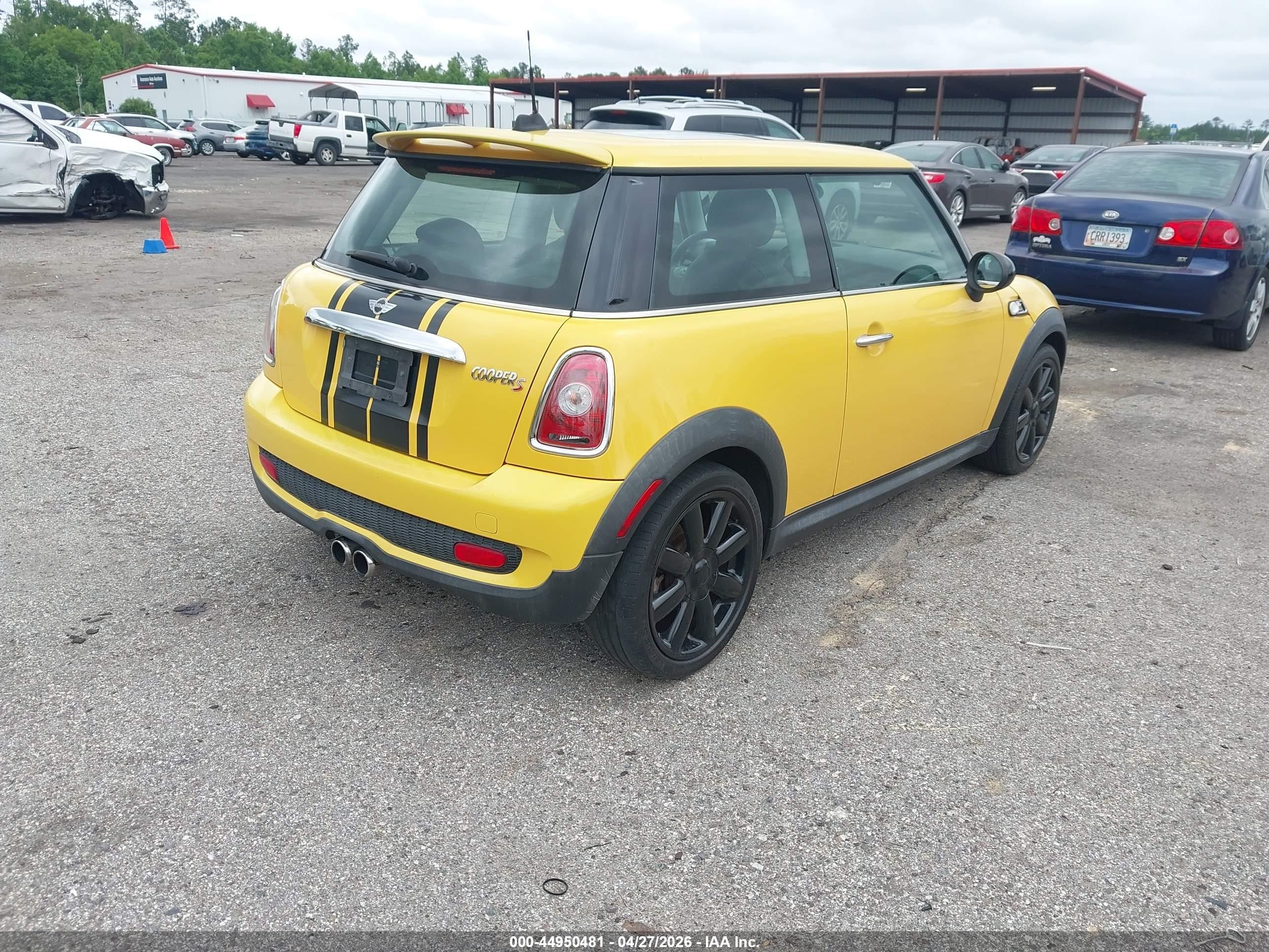 2007 Mini Cooper S   Yellow vin: WMWMF73557TL88560