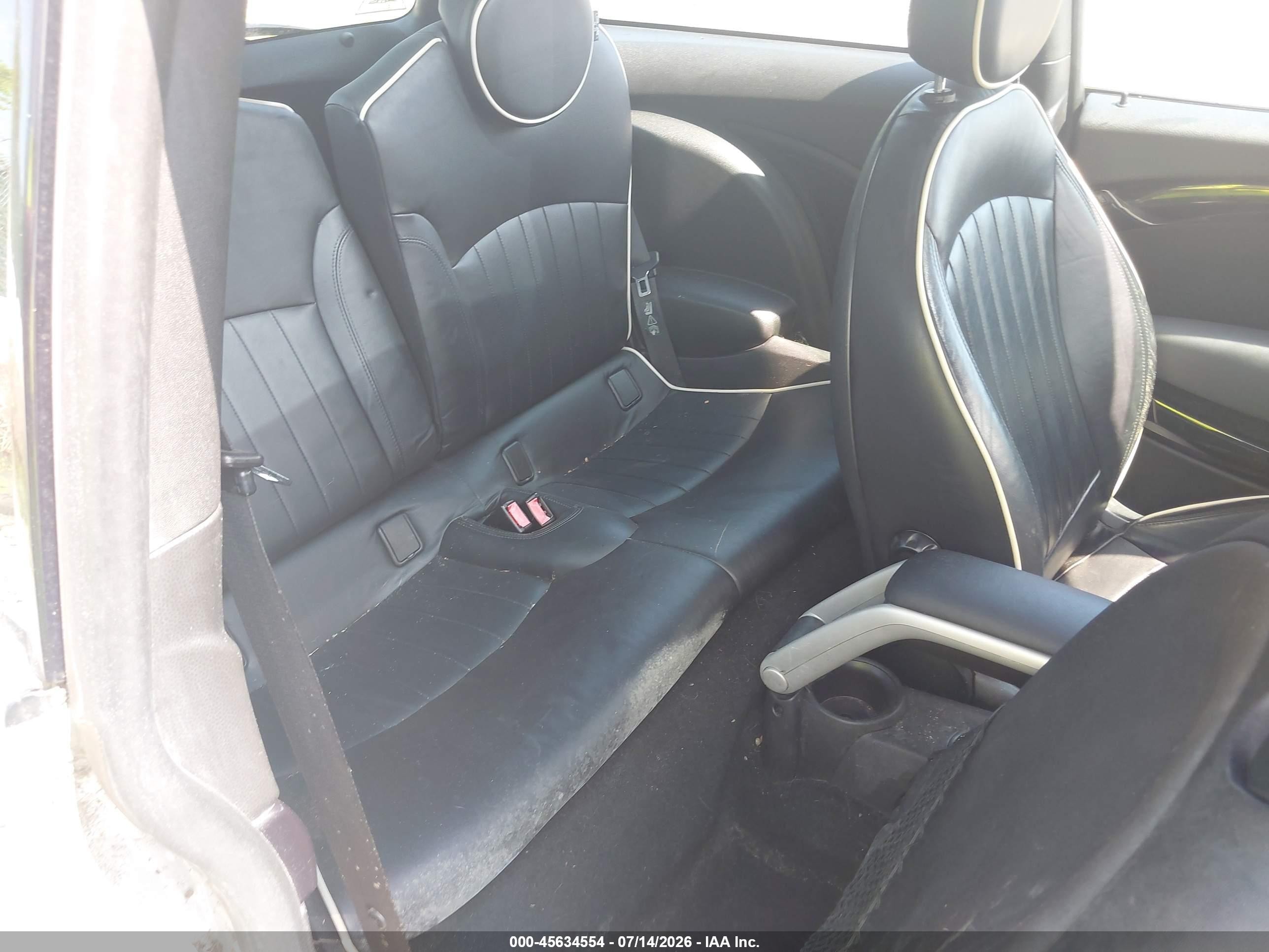2007 Mini Cooper S   Silver vin: WMWMF73557TT81334