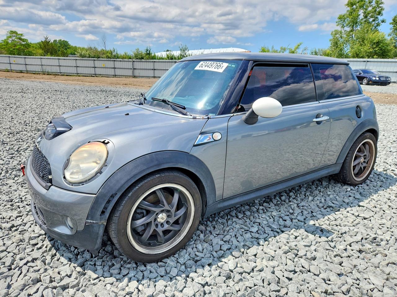 2007 Mini Cooper S Gray vin: WMWMF73557TT82161
