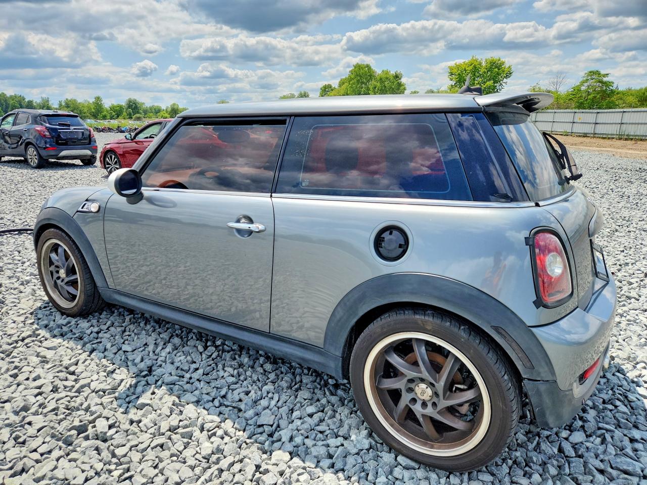 2007 Mini Cooper S Gray vin: WMWMF73557TT82161