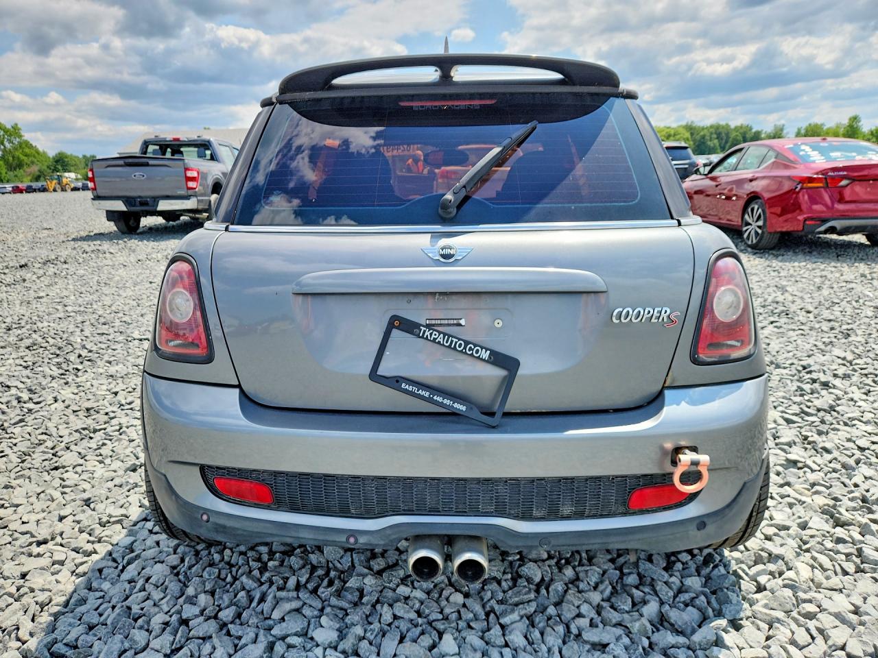 2007 Mini Cooper S Gray vin: WMWMF73557TT82161