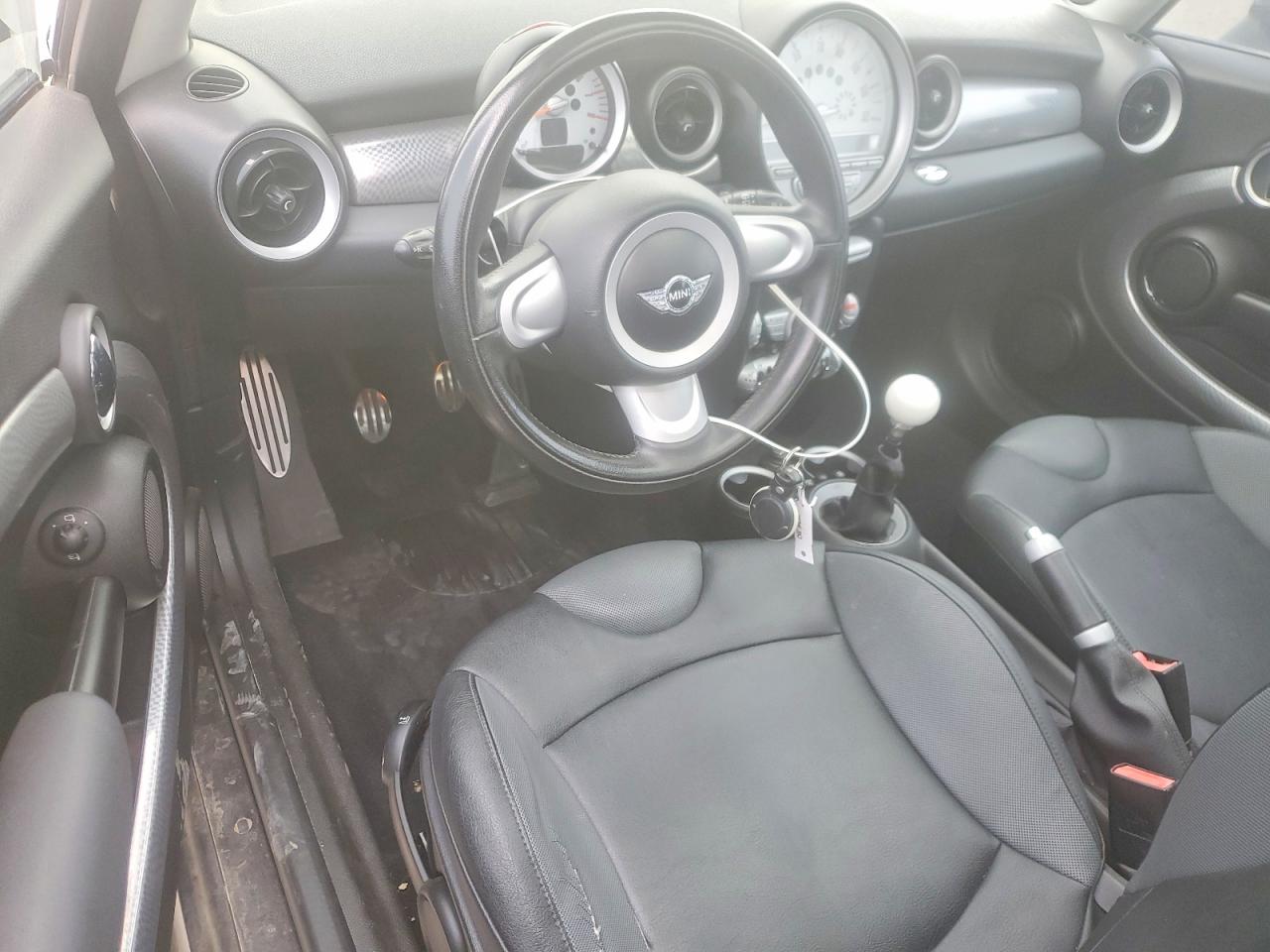 2008 Mini Cooper S Cream vin: WMWMF73558TT90049