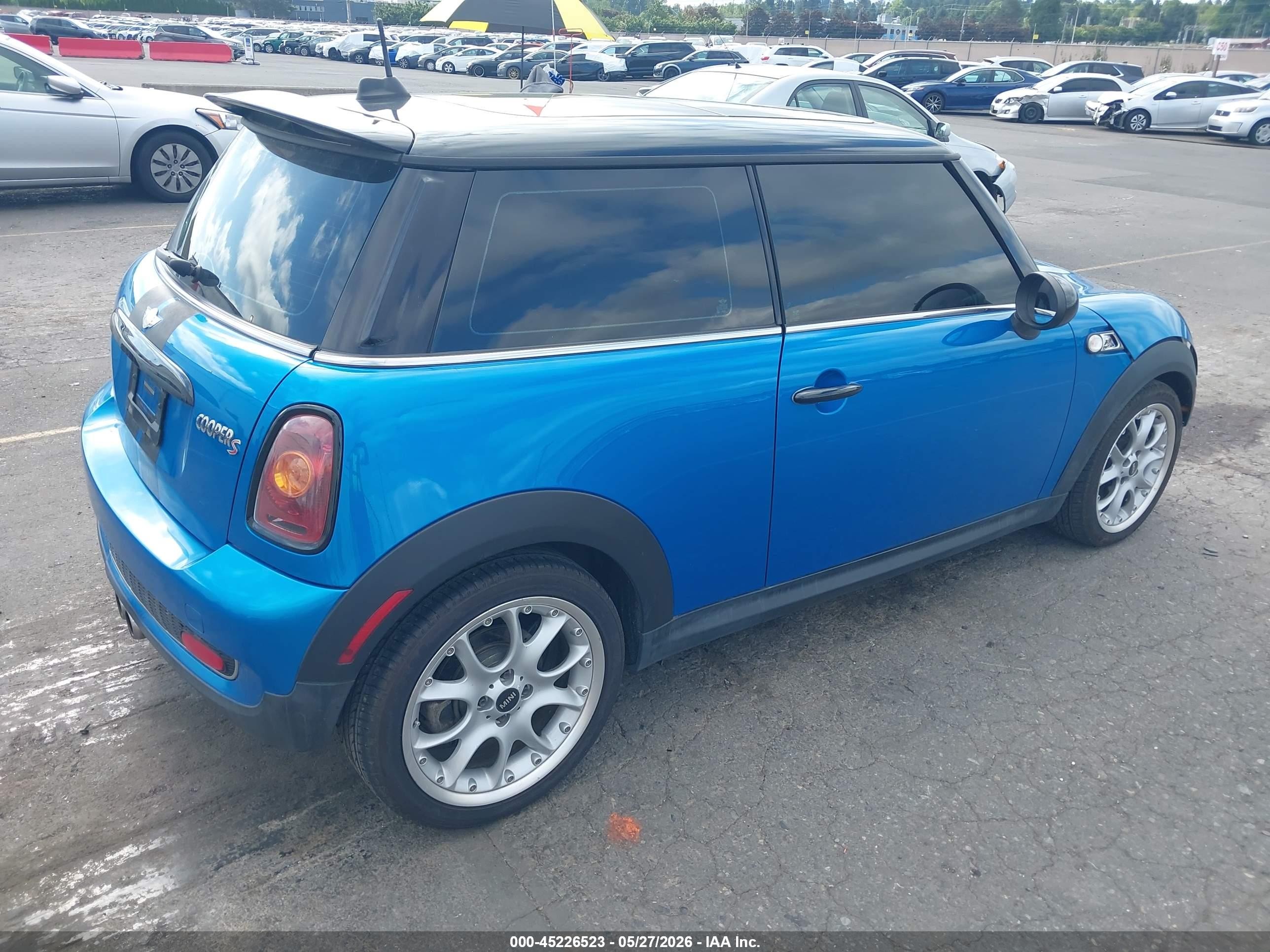 2008 Mini Cooper S   Blue vin: WMWMF73558TV33839