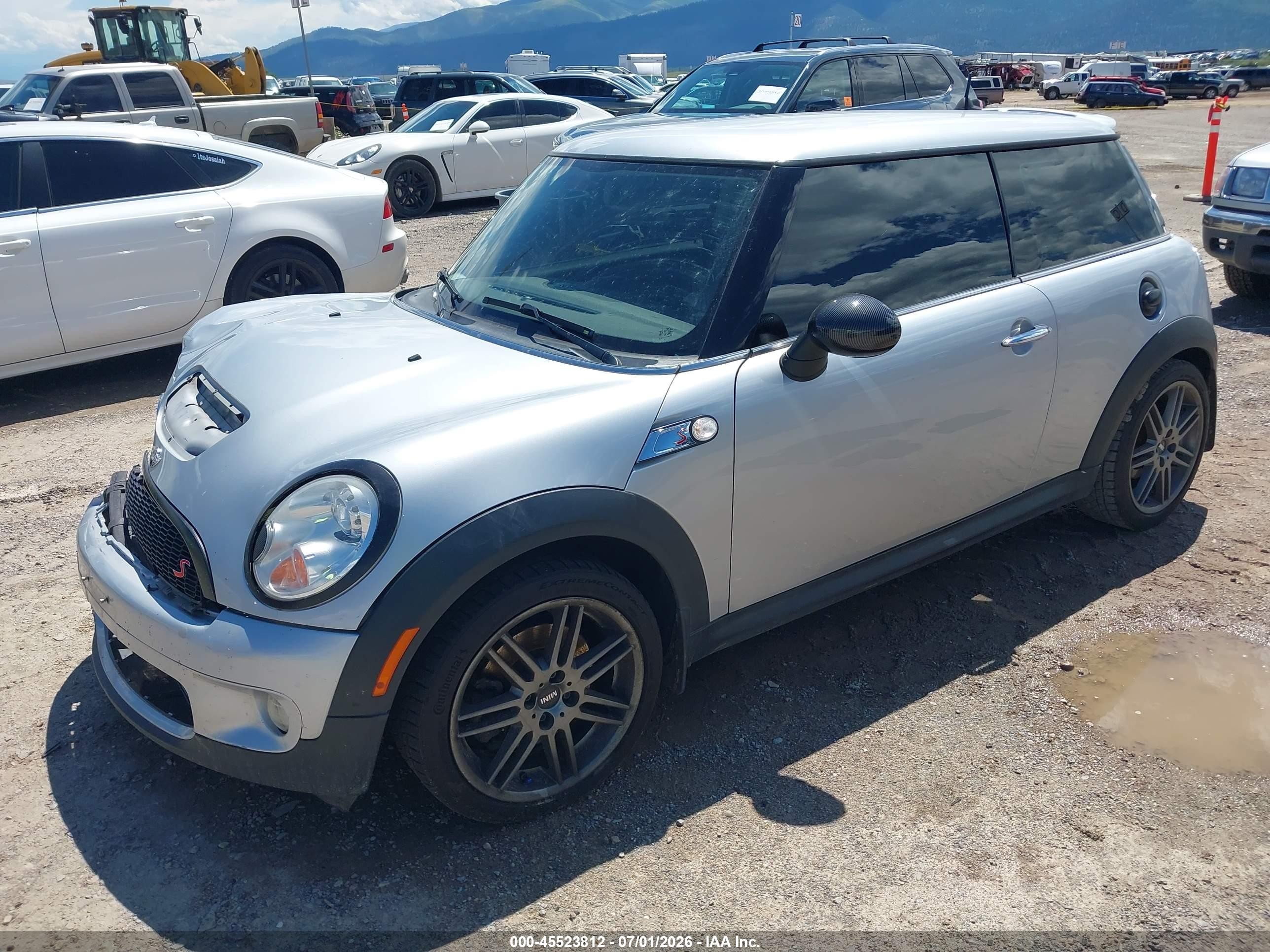 2009 Mini Cooper S   Серебряный vin: WMWMF73559TT94247