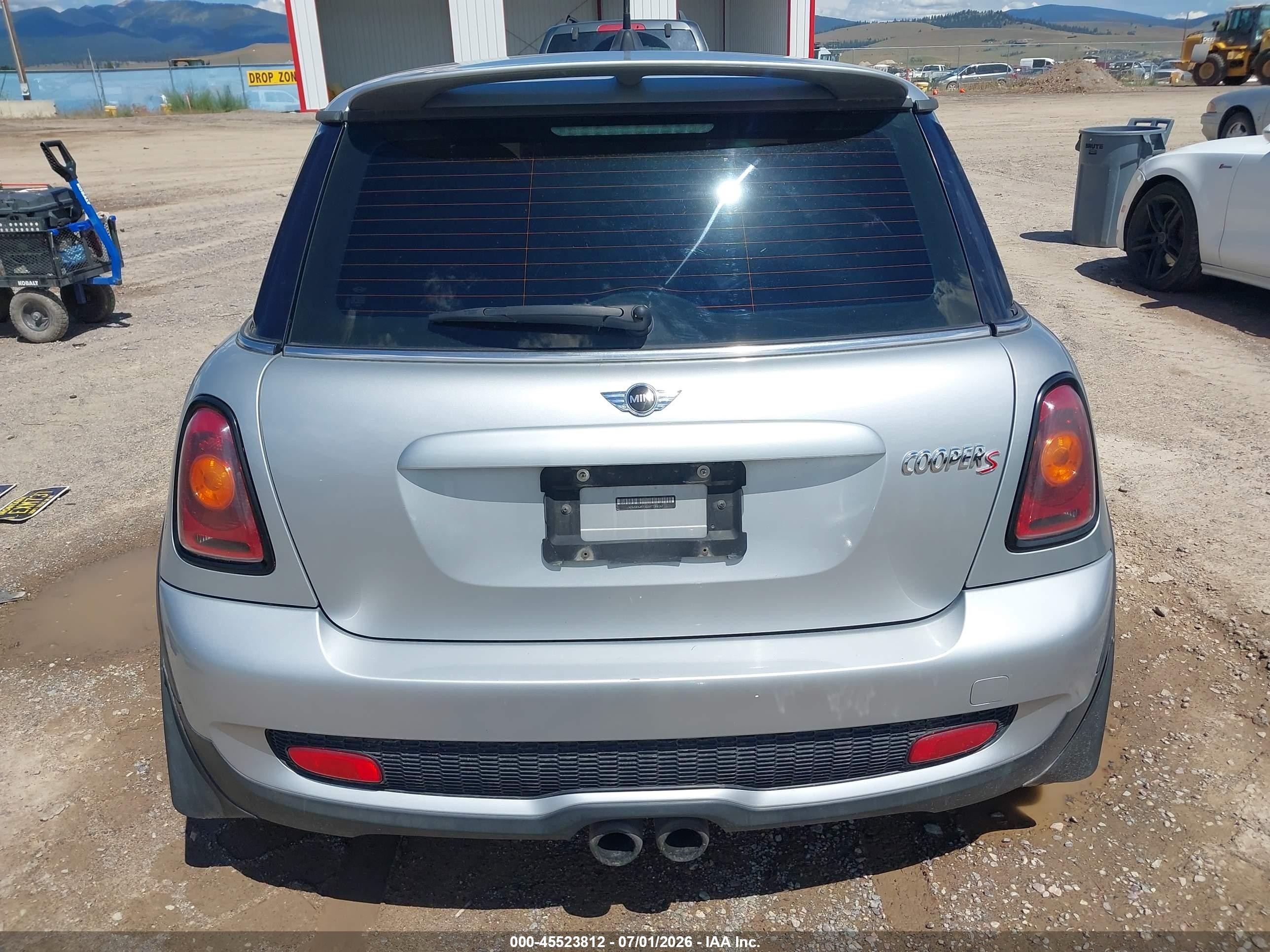2009 Mini Cooper S   Серебряный vin: WMWMF73559TT94247