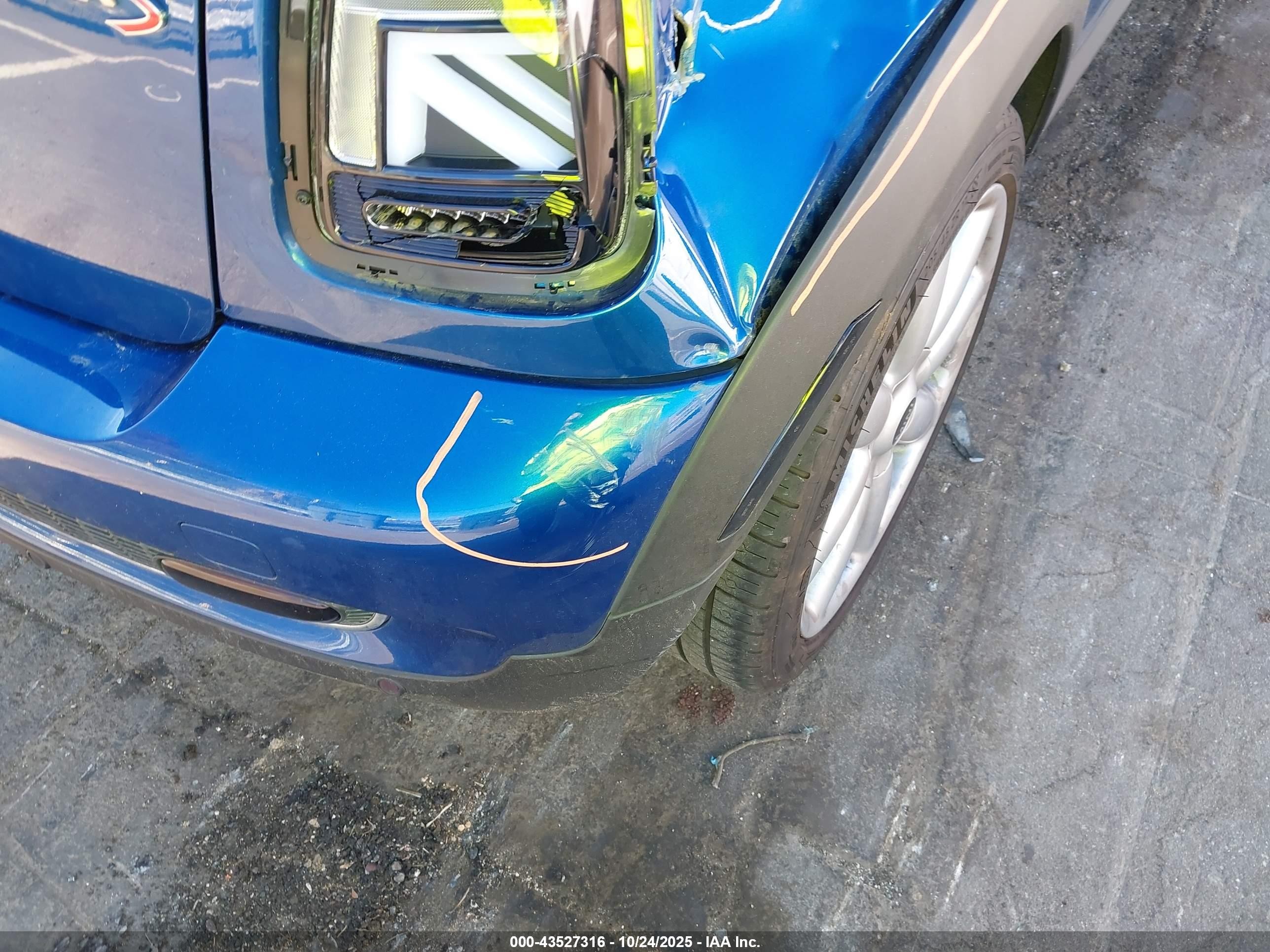 2007 Mini Cooper S   Blue vin: WMWMF73567TL87918