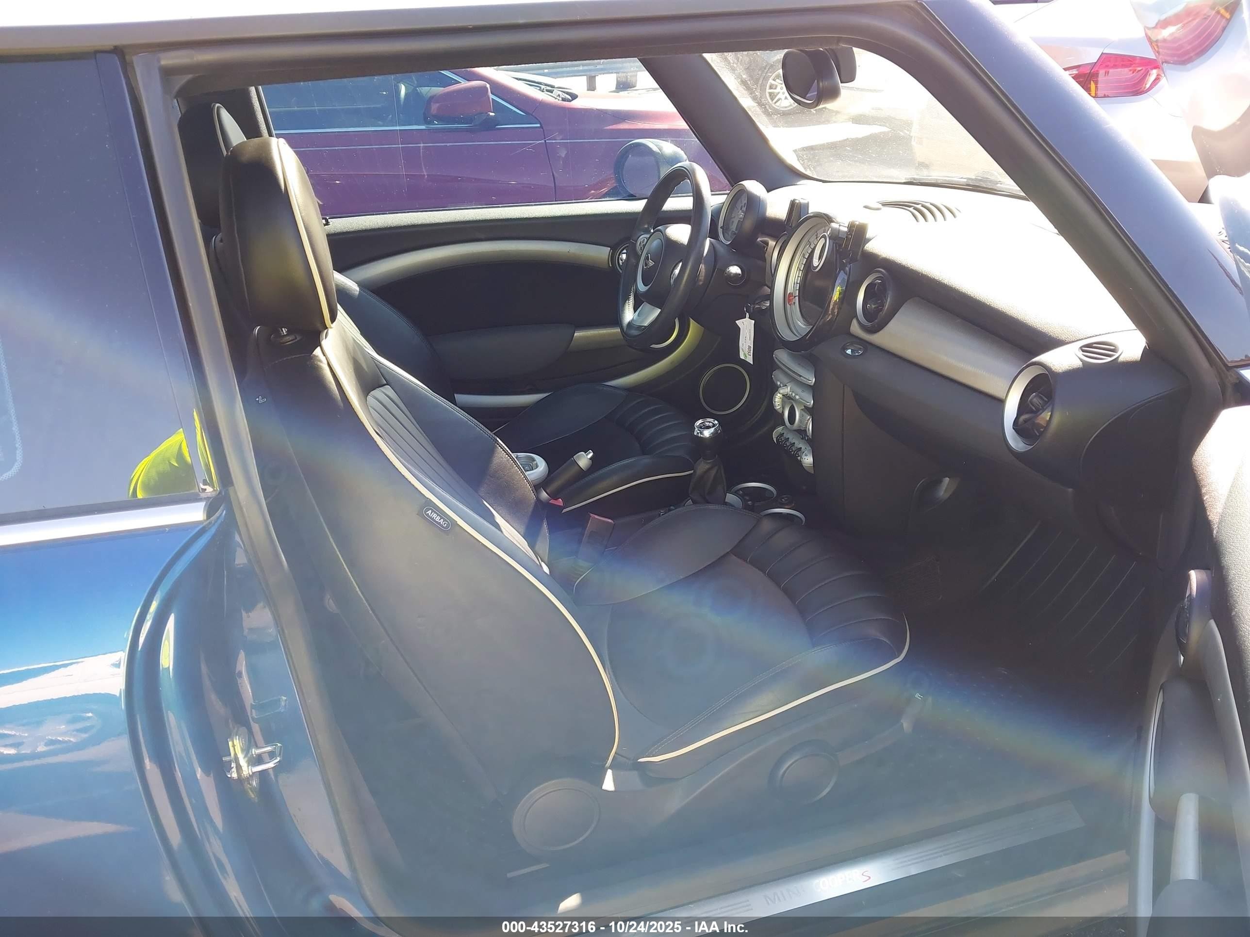 2007 Mini Cooper S   Blue vin: WMWMF73567TL87918